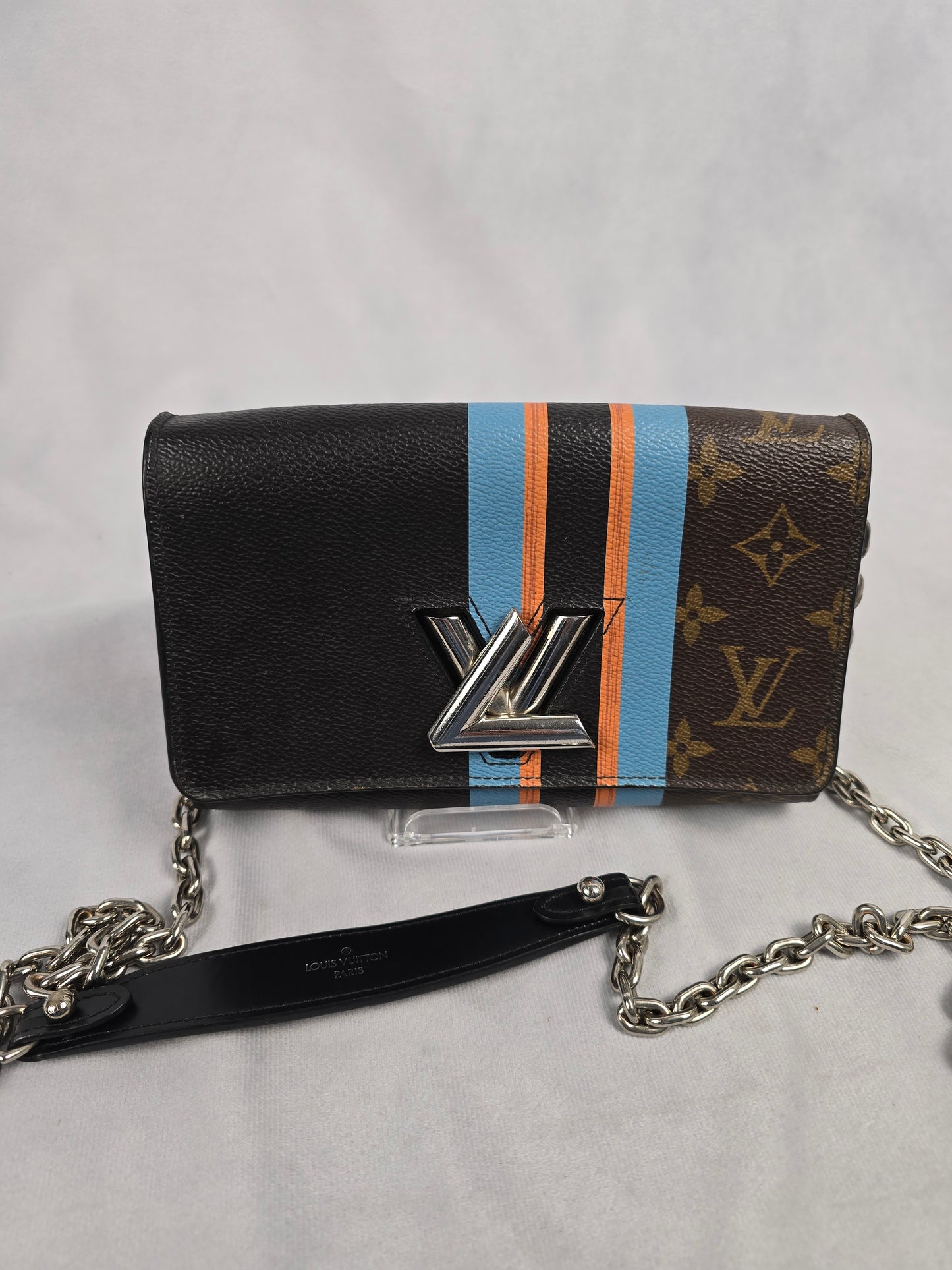 Louis Vuitton Monogram Twist Wallet on Chain