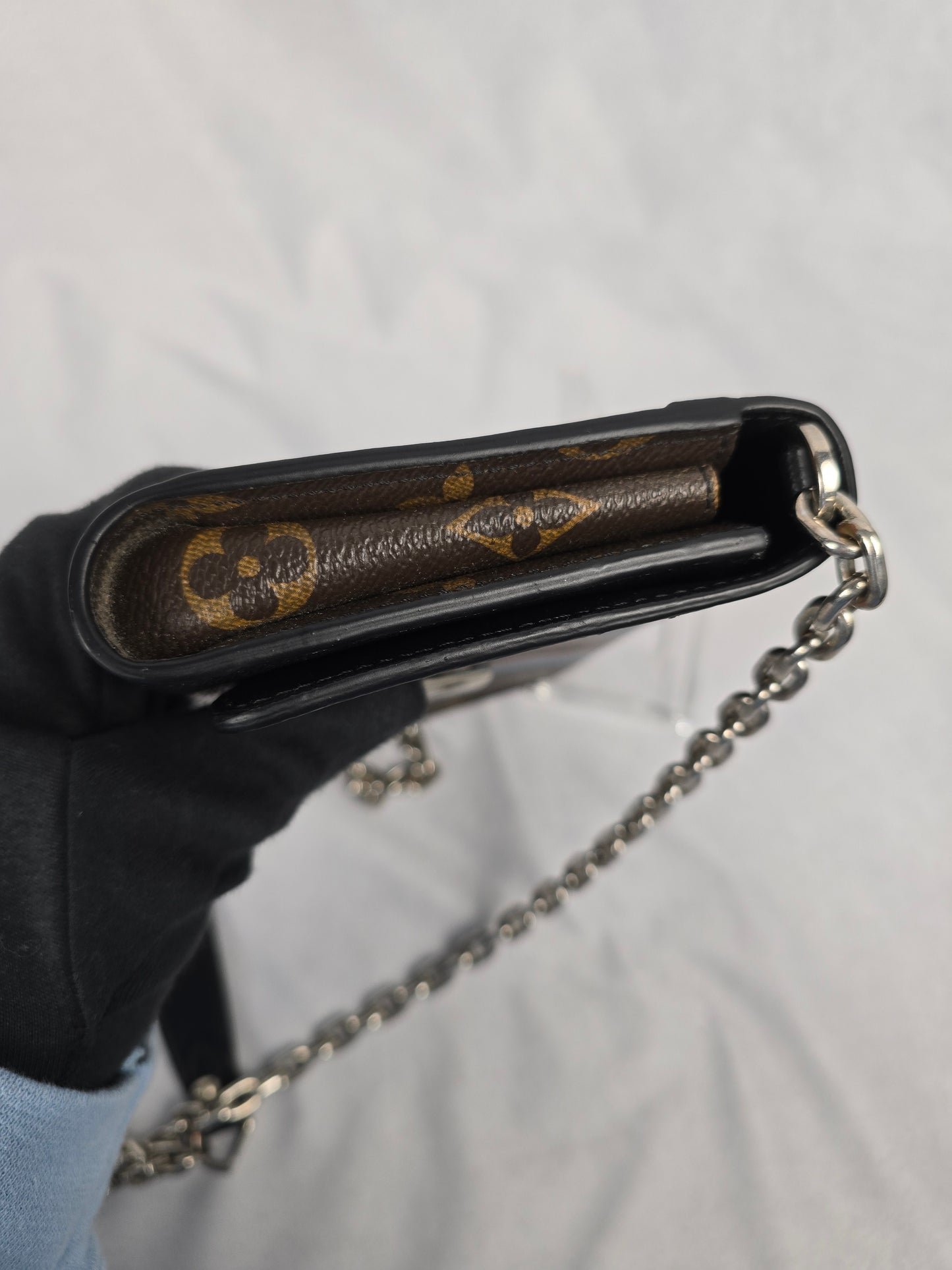 Louis Vuitton Monogram Twist Wallet on Chain