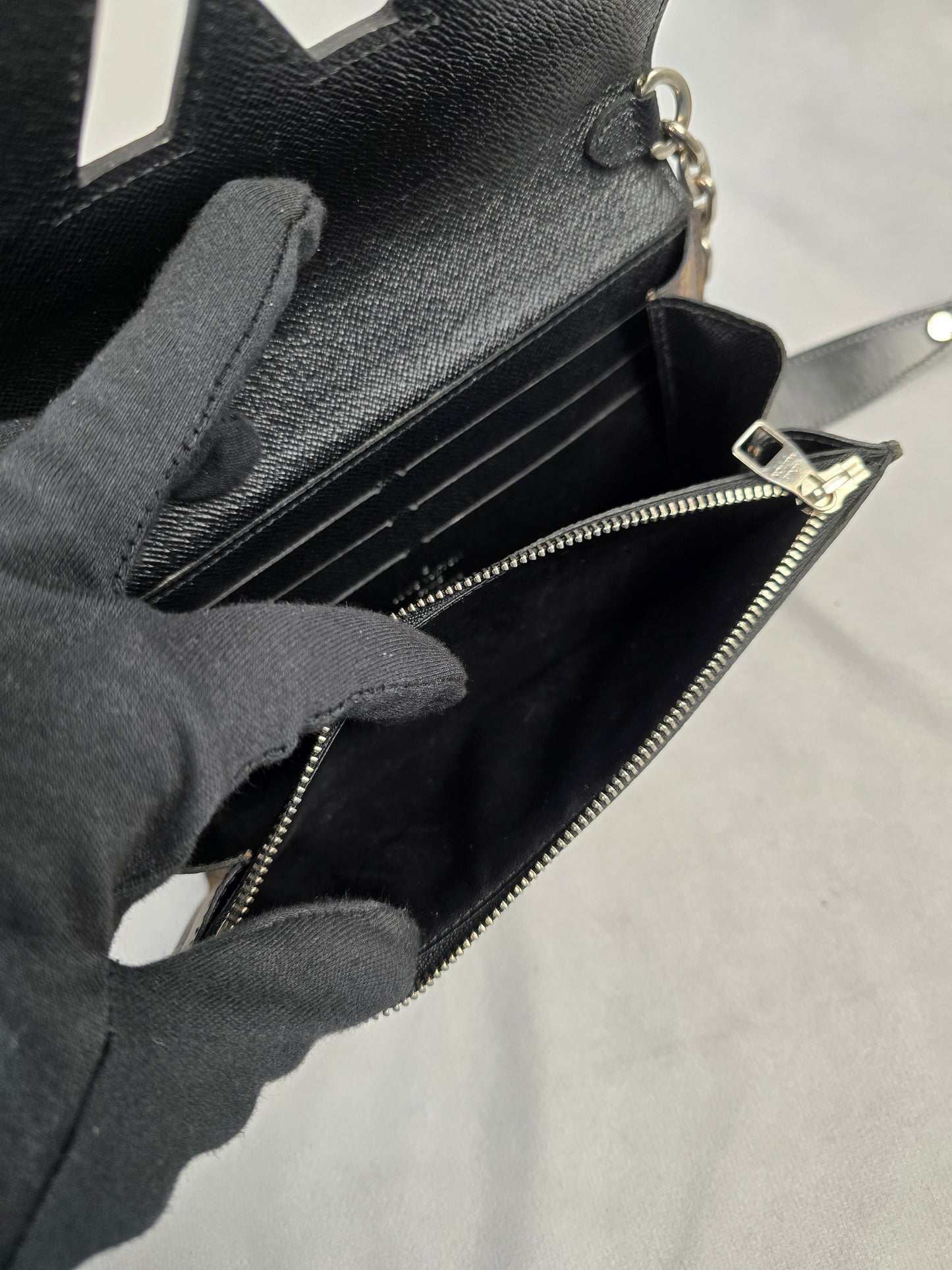 Louis Vuitton Monogram Twist Wallet on Chain