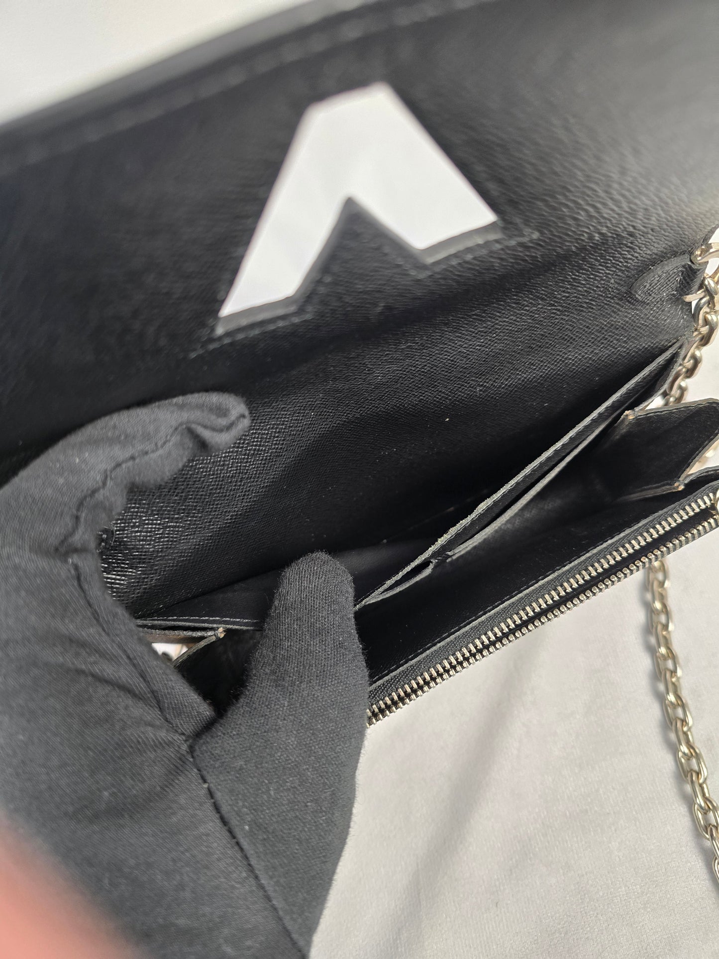 Louis Vuitton Monogram Twist Wallet on Chain