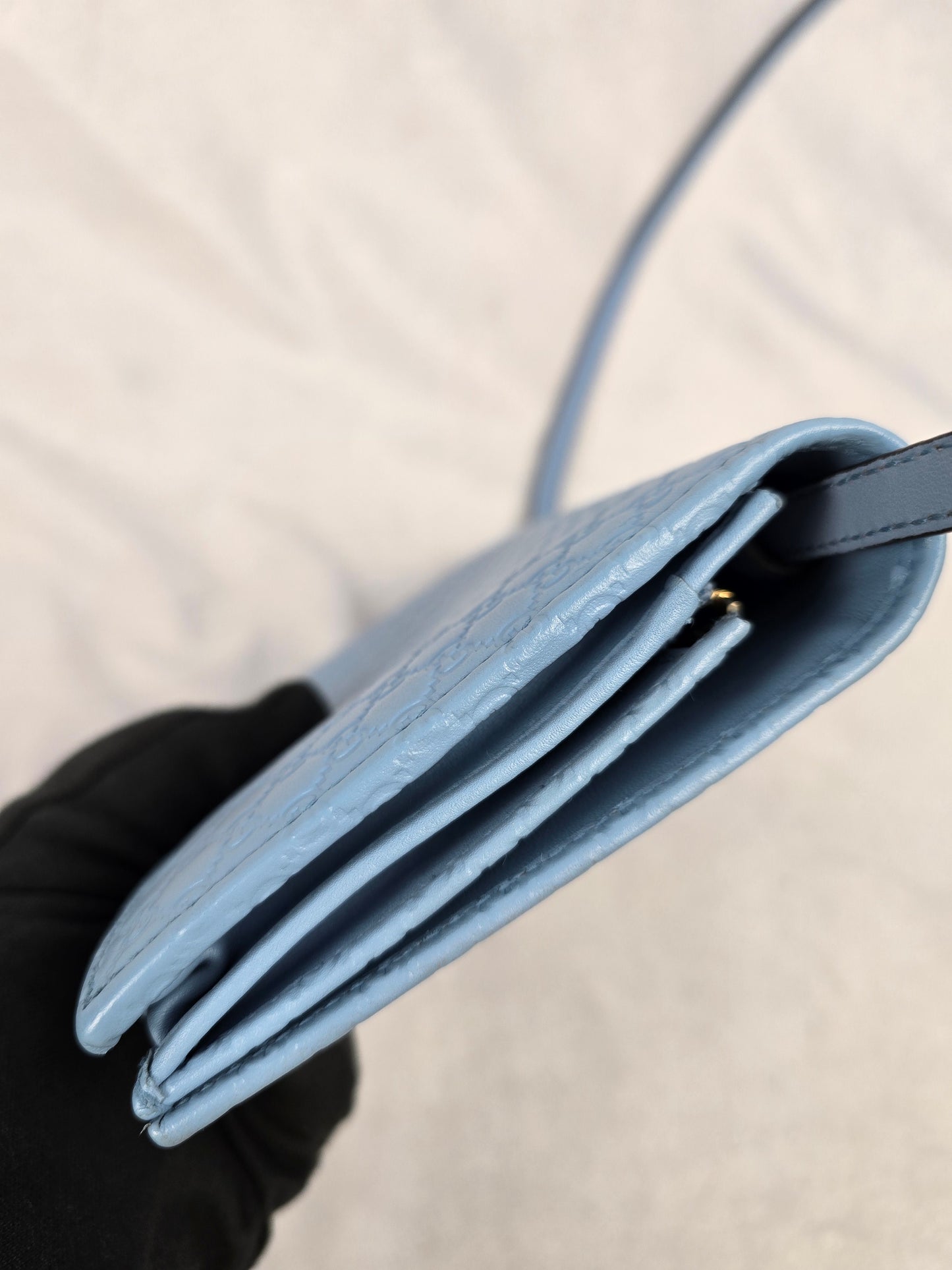 Gucci Microguccissima Crossbody Wallet Soft Blue