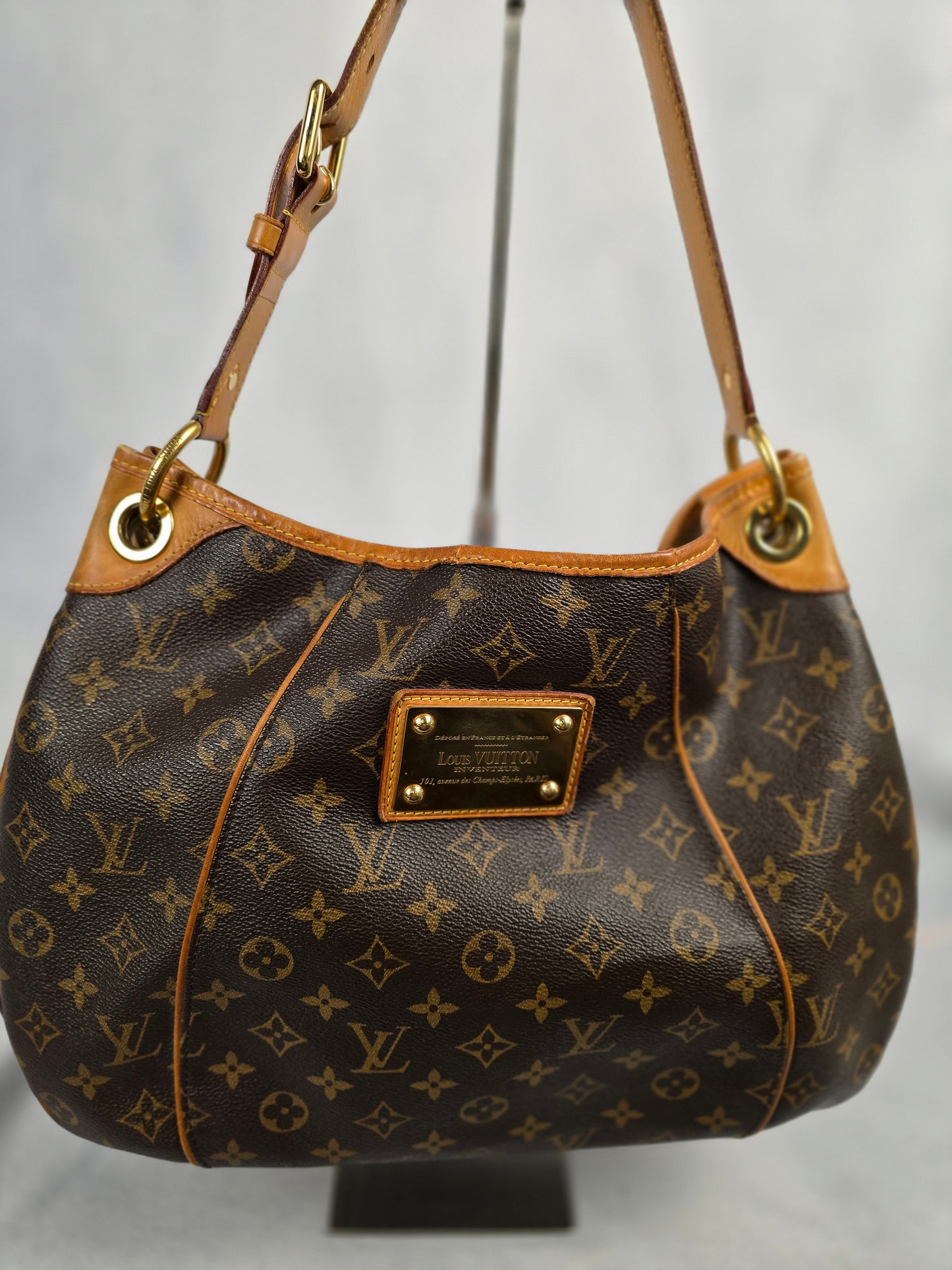 Louis Vuitton Galliera PM