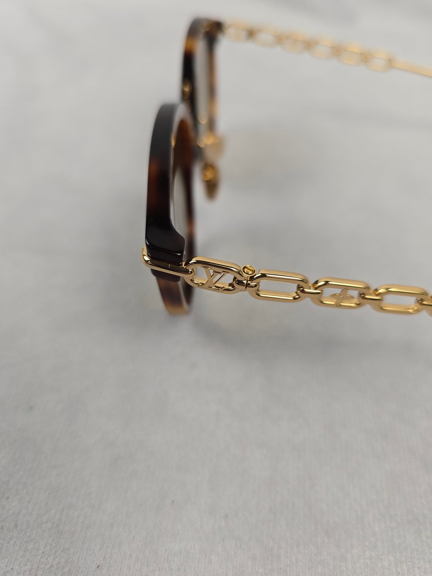Louis Vuitton My LV  Chain Two Round Sunglasses