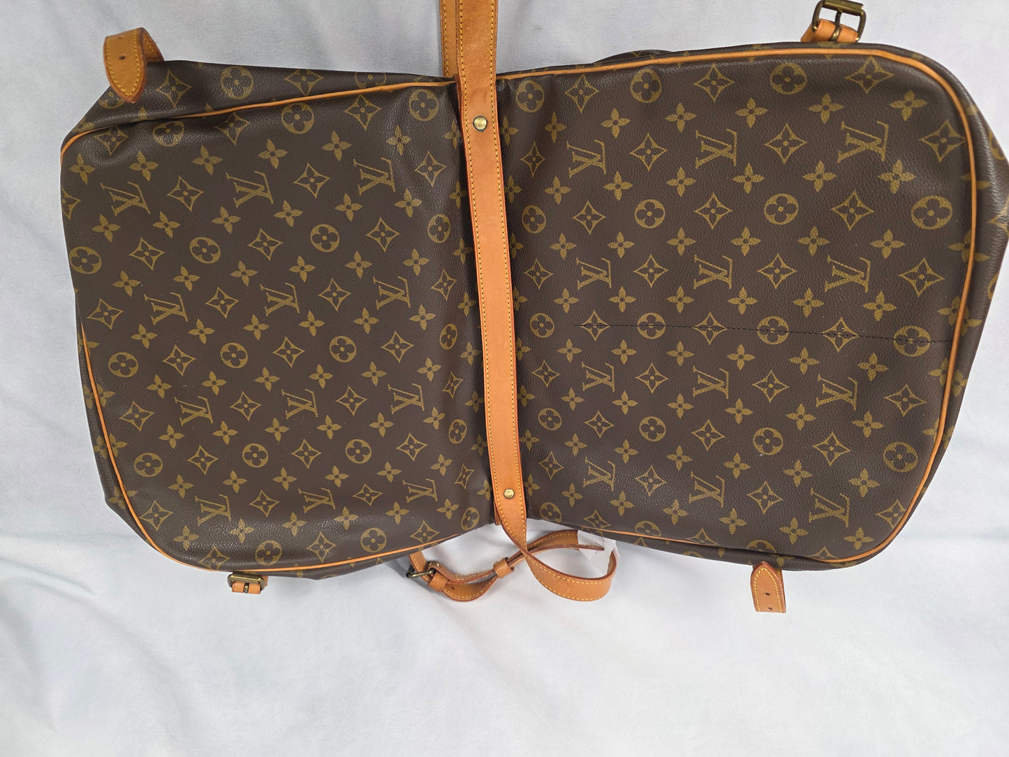 Louis Vuitton Monogram Saumur 35 Crossbody Messenger Bag
