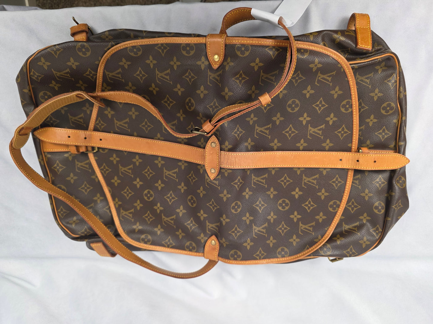Louis Vuitton Monogram Saumur 35 Crossbody Messenger Bag