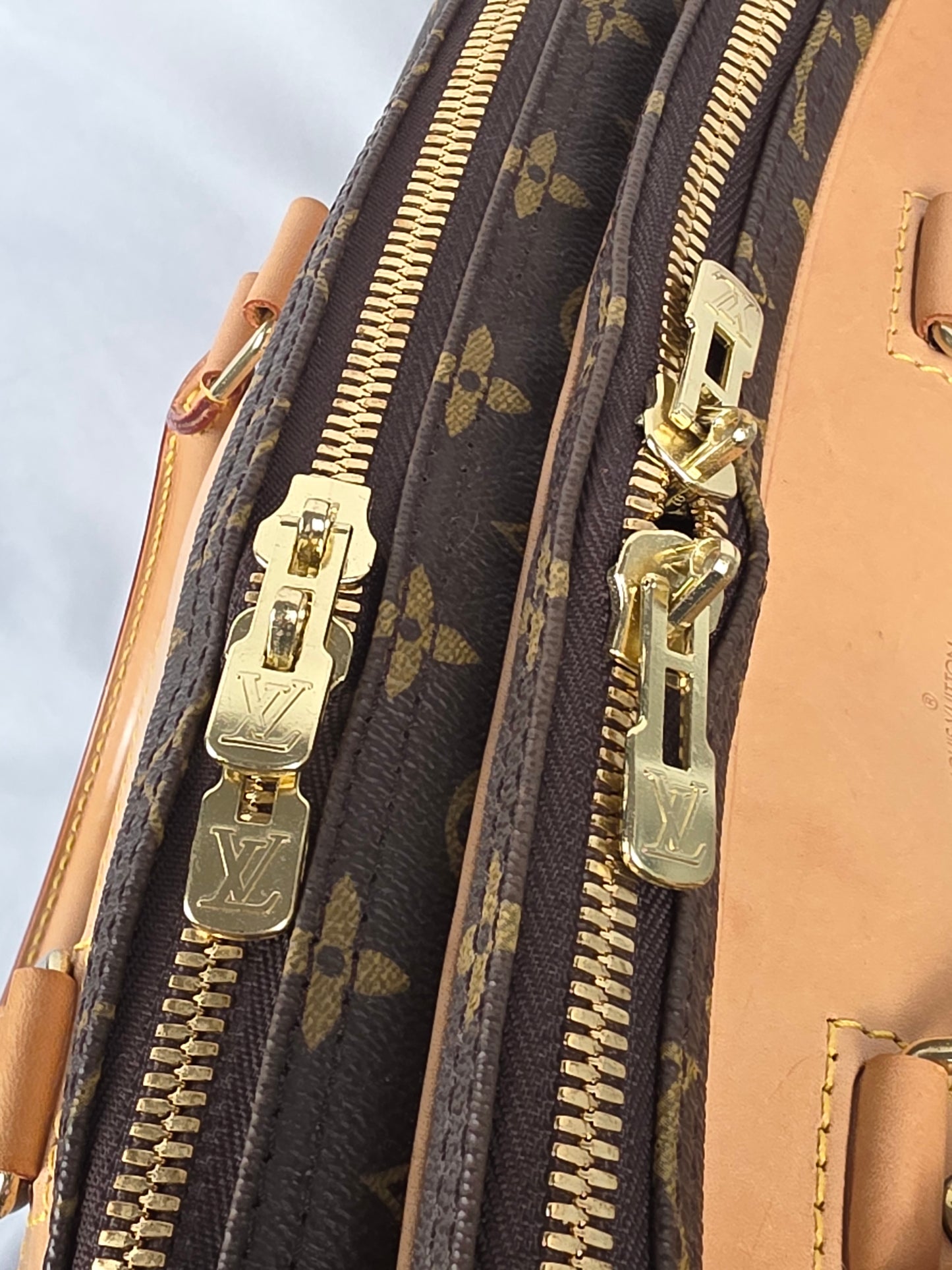 Louis Vuitton Monogram Alizé 2 Poches Travel Bag Luggage 55 cm + Strap