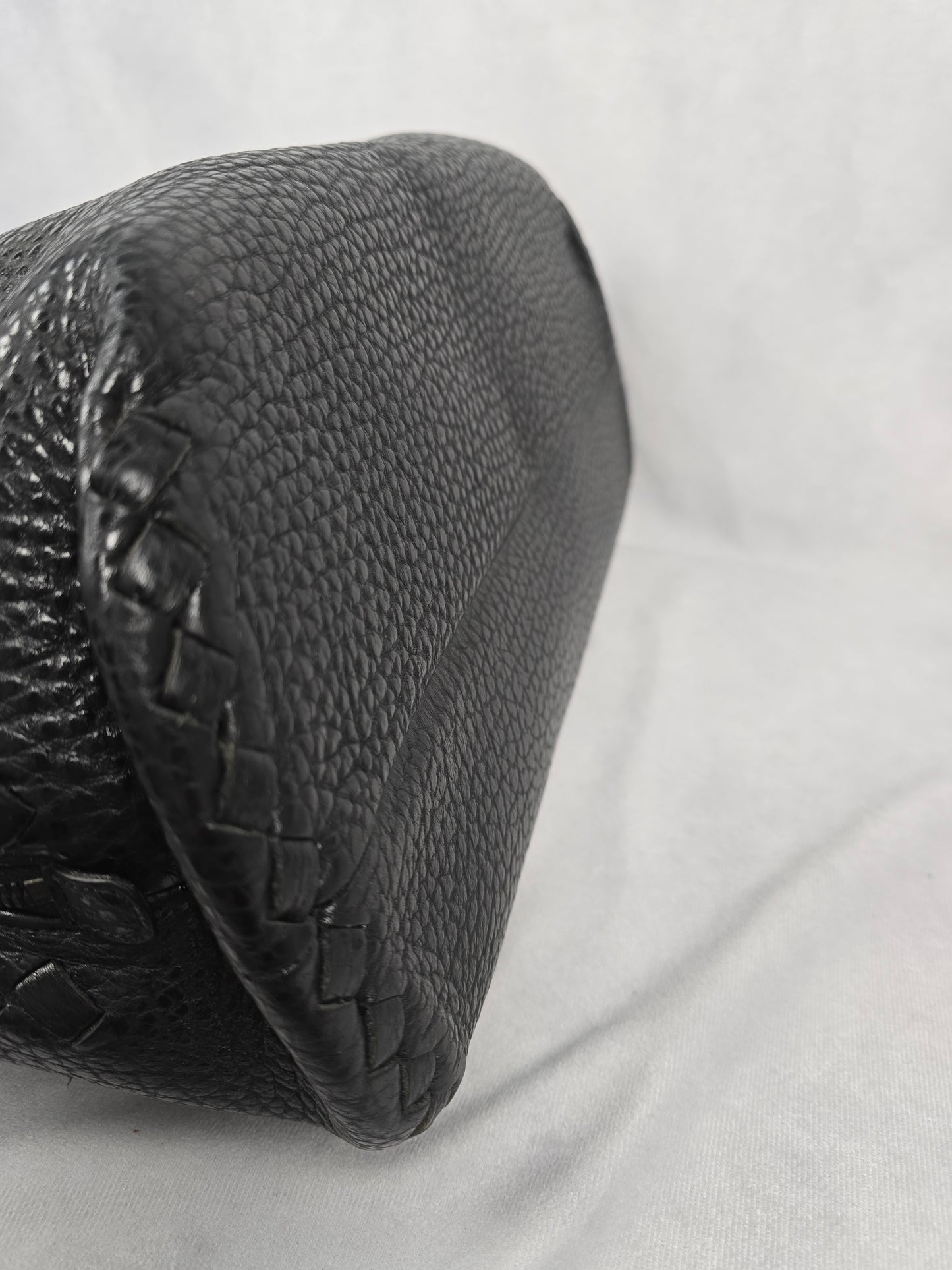 Bottega Veneta Borsa Leather Briefcase in Black