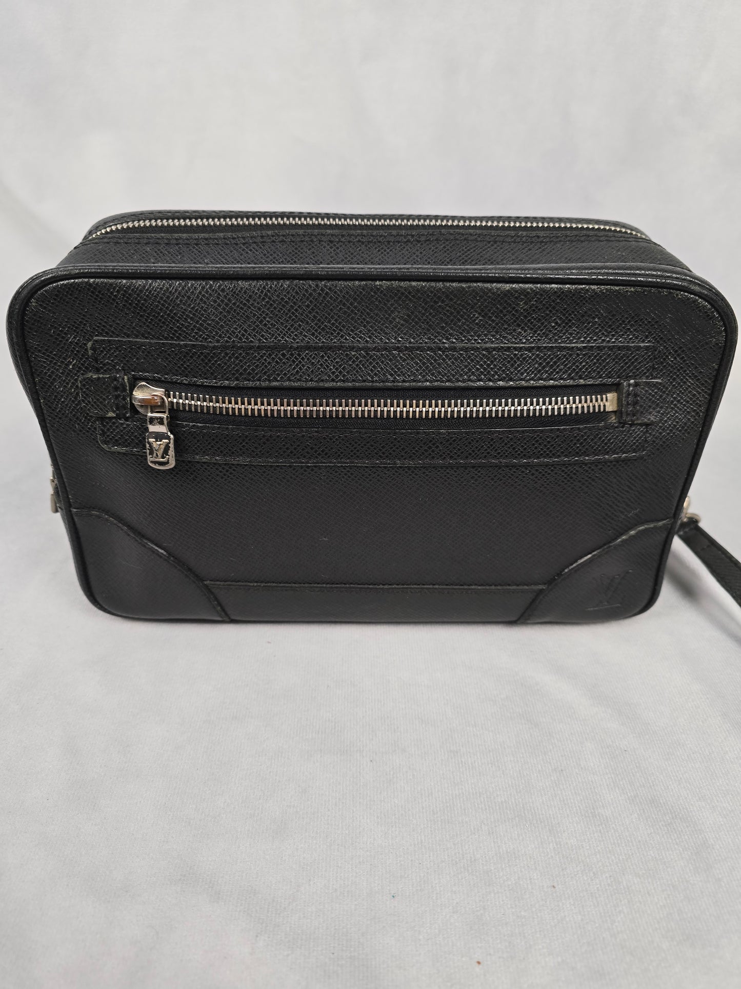 Louis Vuitton Pavel Taiga Leather Clutch