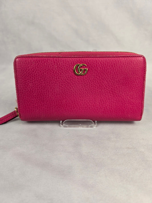 Gucci GG Marmont Zip-Around Wallet in Pink