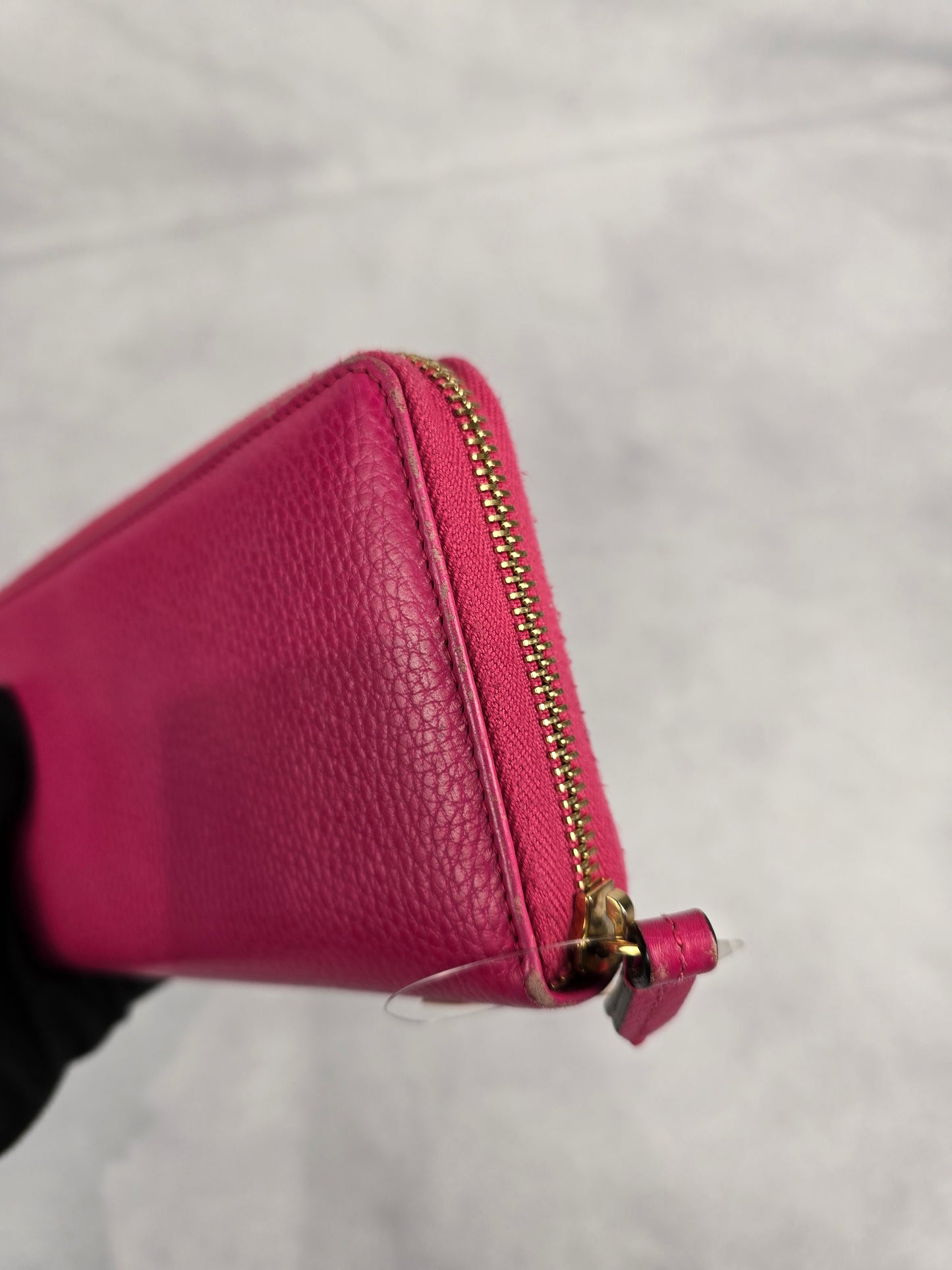 Gucci GG Marmont Zip-Around Wallet in Pink