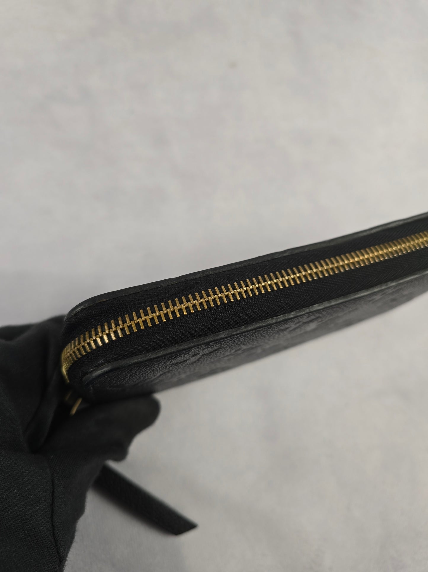 Louis Vuitton Empriente Black Leather Zippy Wallet
