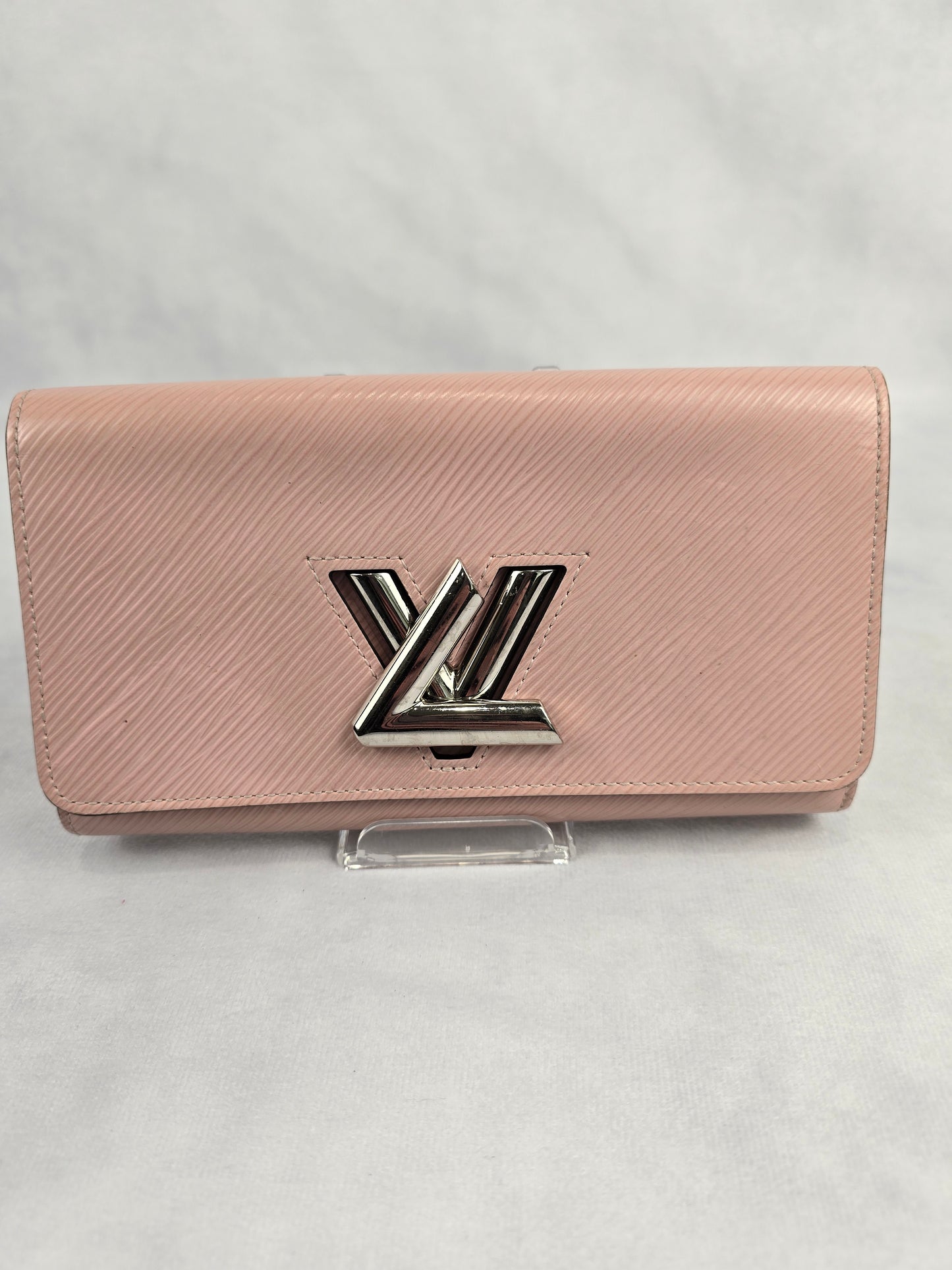 Louis Vuitton Twist Wallet in Rose Ballerina Epi Leather