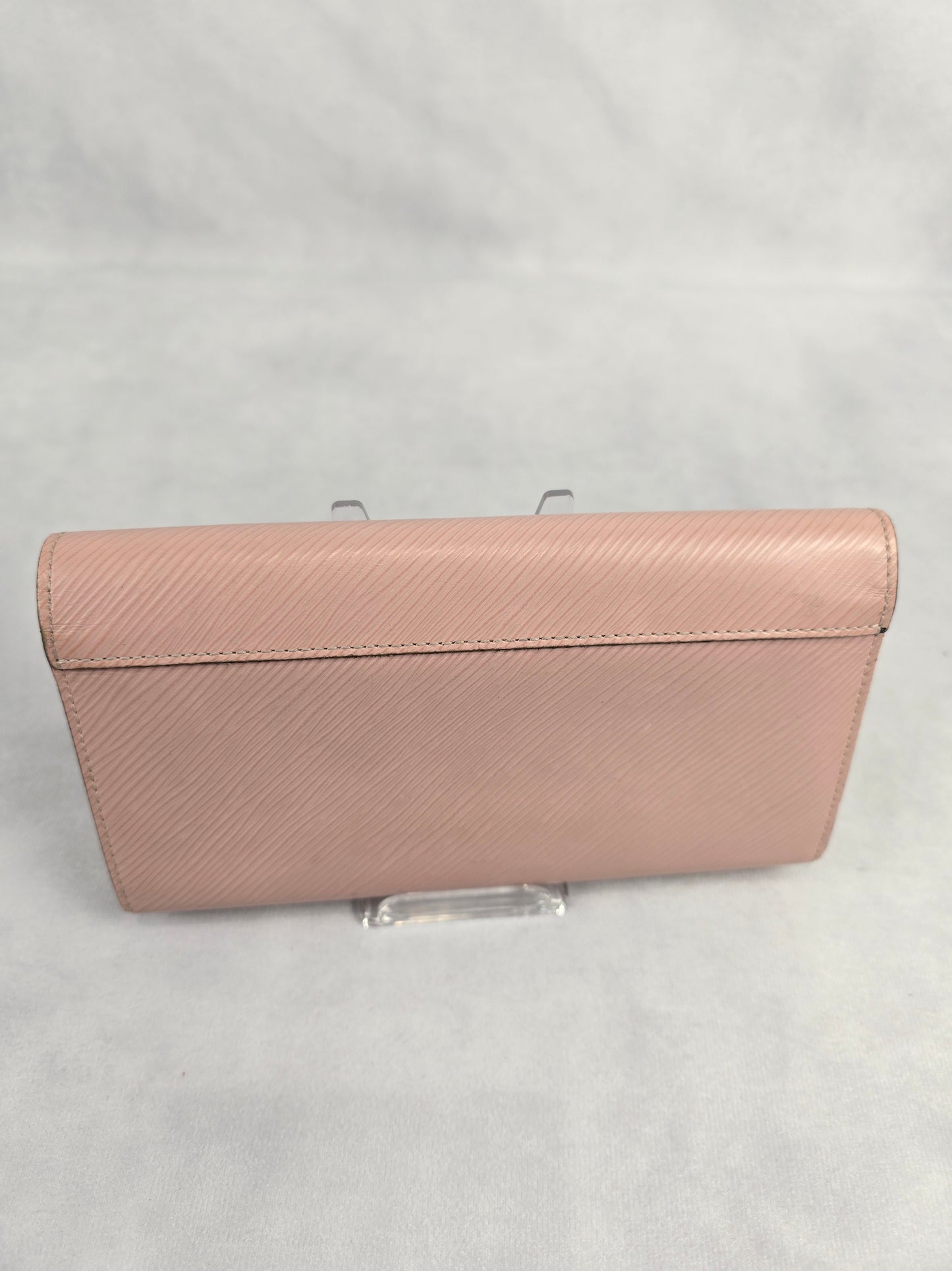 Louis Vuitton Twist Wallet in Rose Ballerina Epi Leather