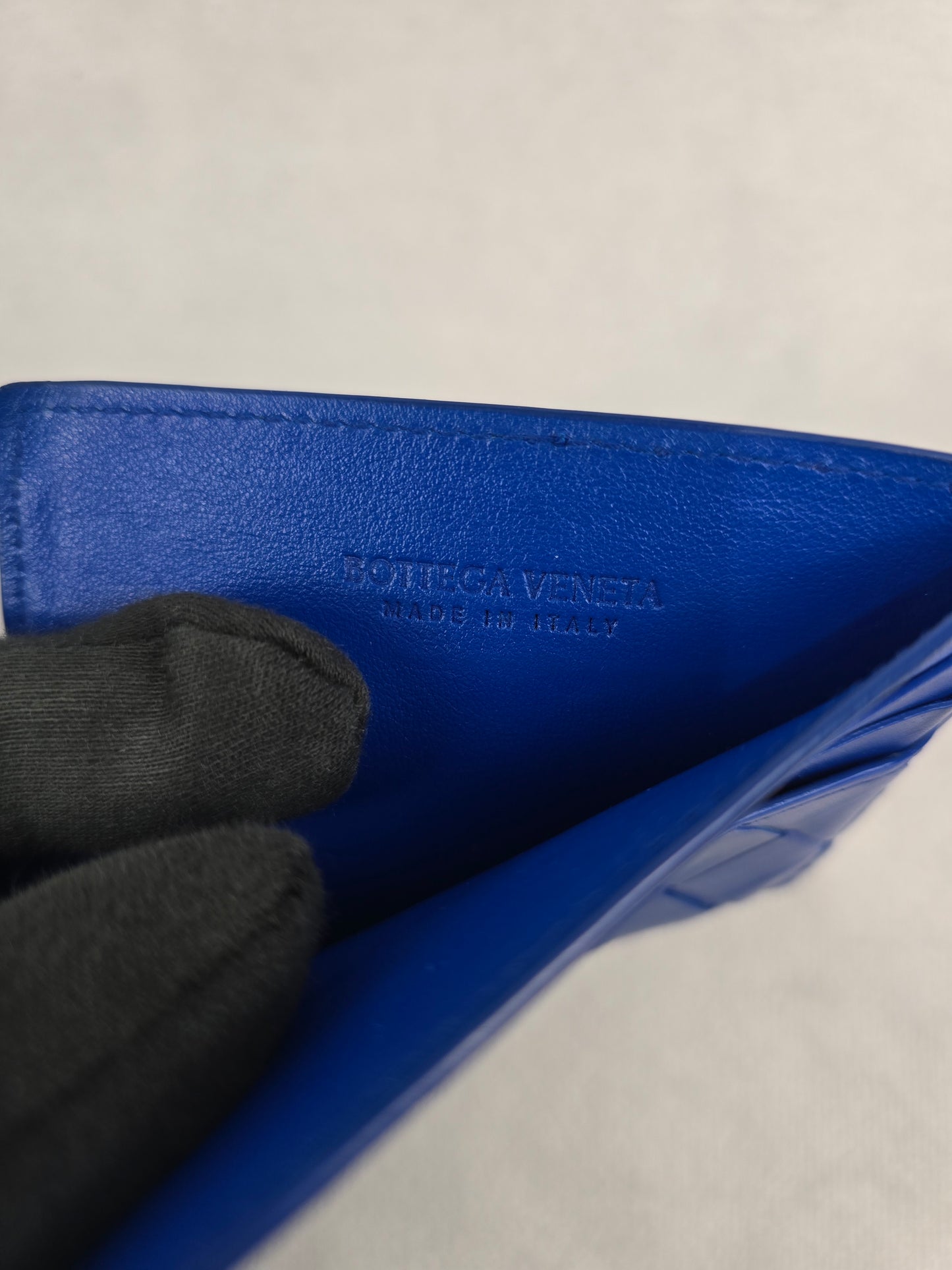 Bottega Veneta Intrecciato Leather Card Case in Cobalt Blue