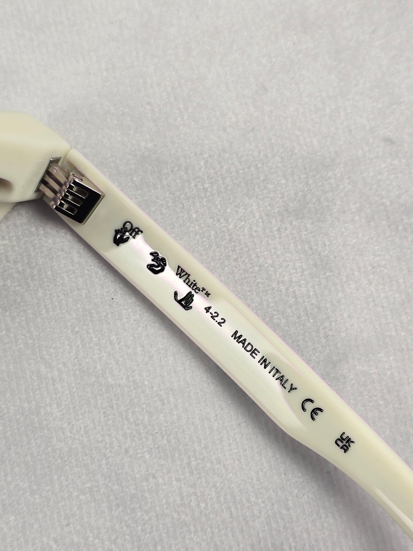 Off White Artemisia Sunglasses - NWT