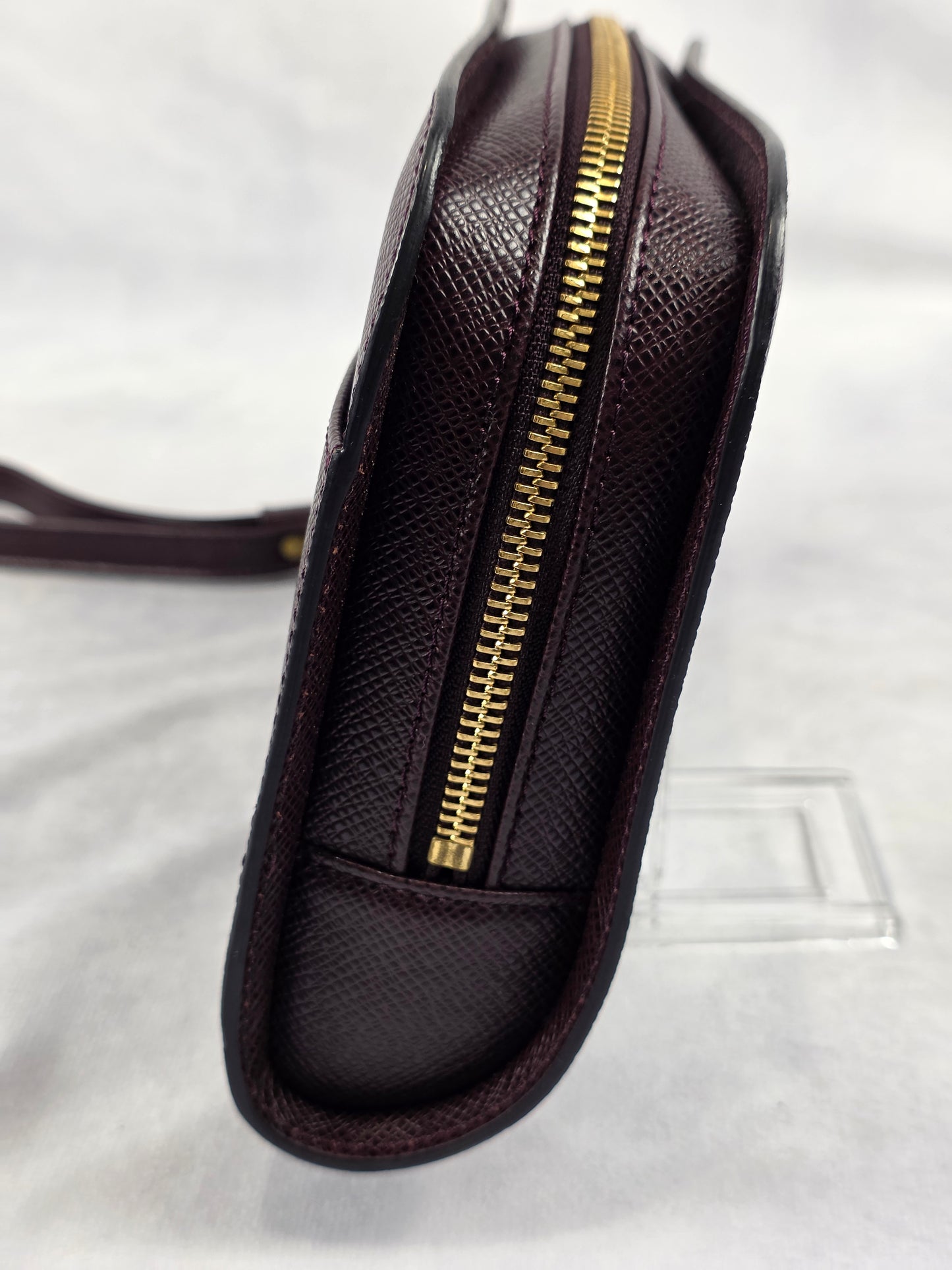 Louis Vuitton Taiga Baikal Clutch Bag Acajou Burgundy