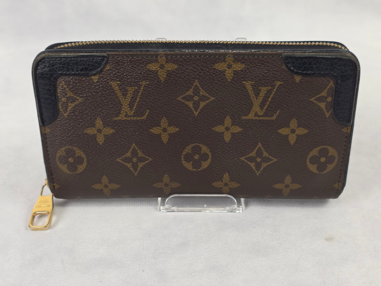 Louis Vuitton Brown Monogram Zippy Retiro Wallet – Black Leather Accents