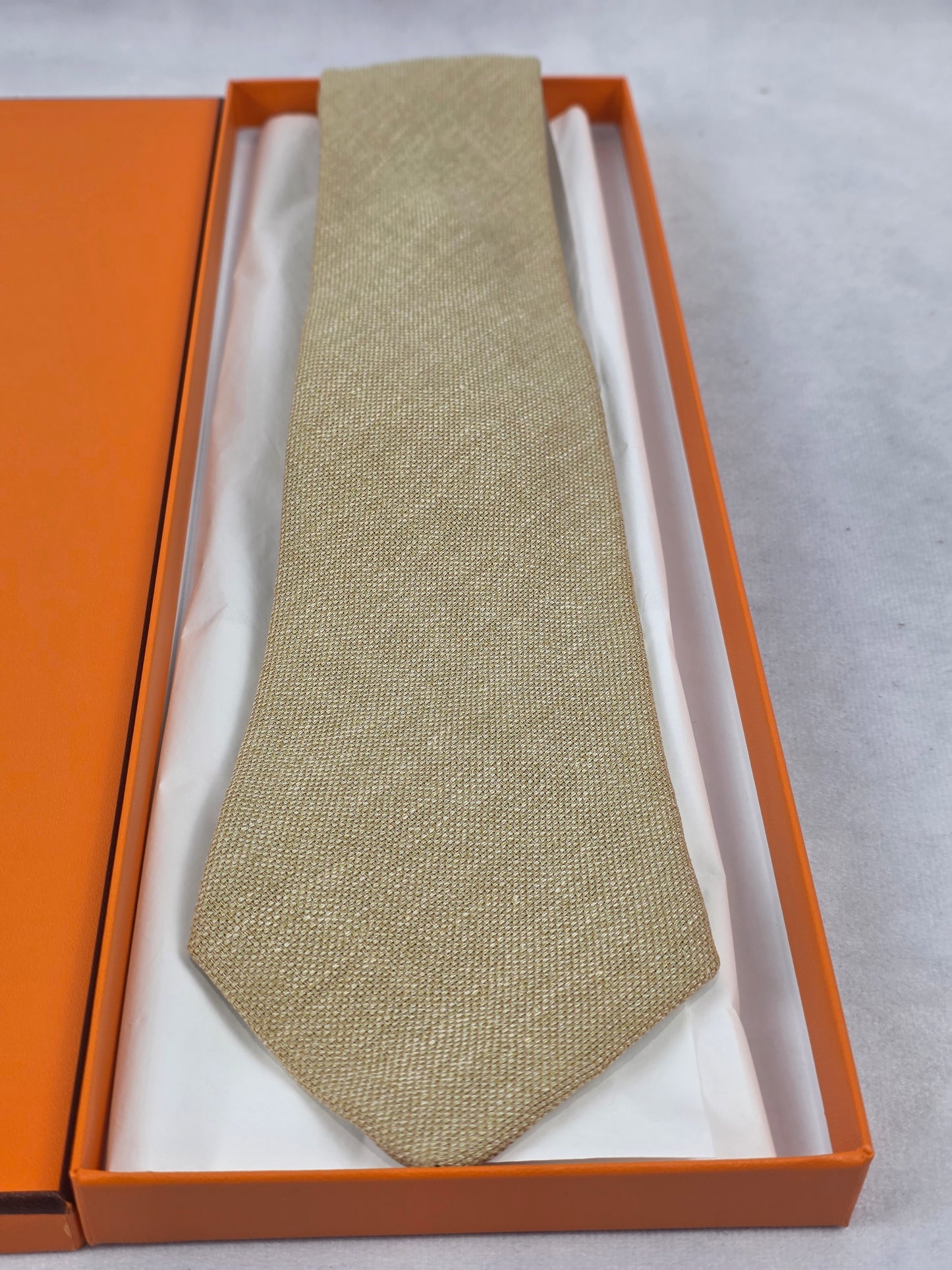 Hermès Linen Tie - neutral beige/sand colorway