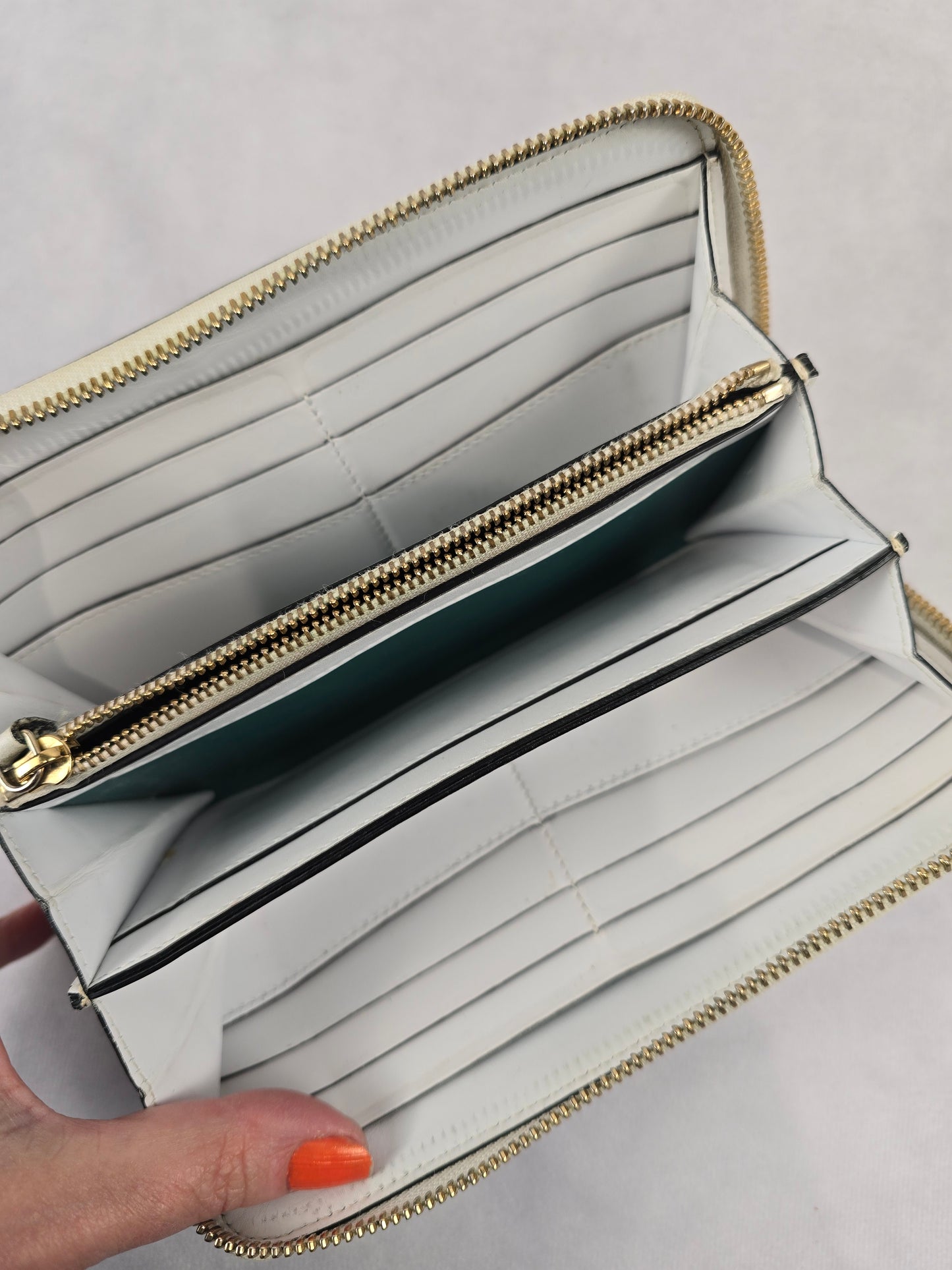 Bvlgari Serpenti Forever White Leather Zip Around Wallet