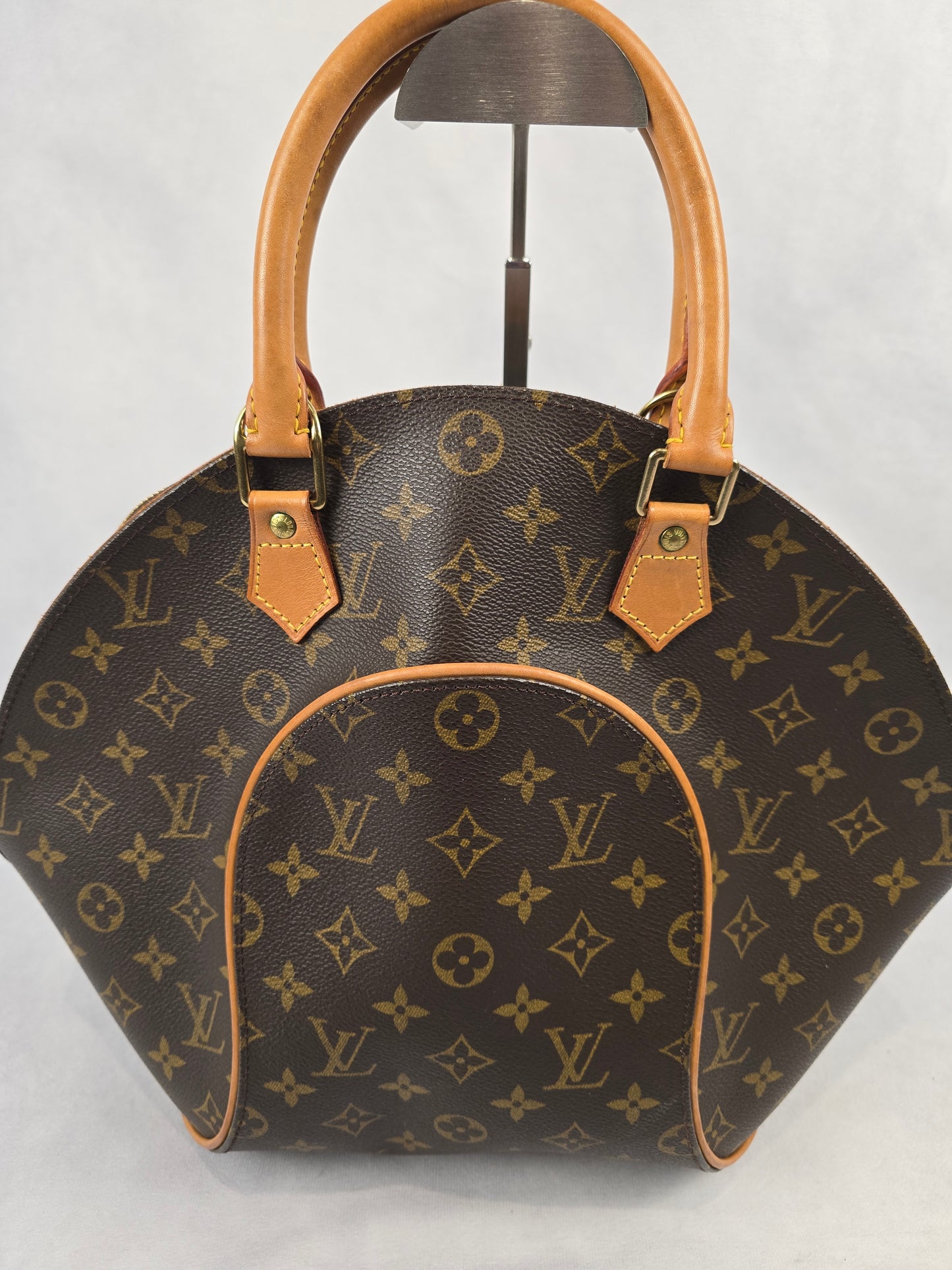 Louis Vuitton Ellipse MM Handbag