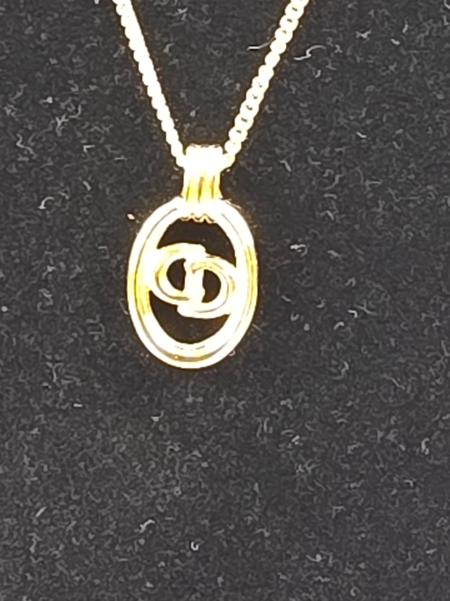 Vintage Christian Dior CD Logo Oval Pendant Necklace - Gold Tone