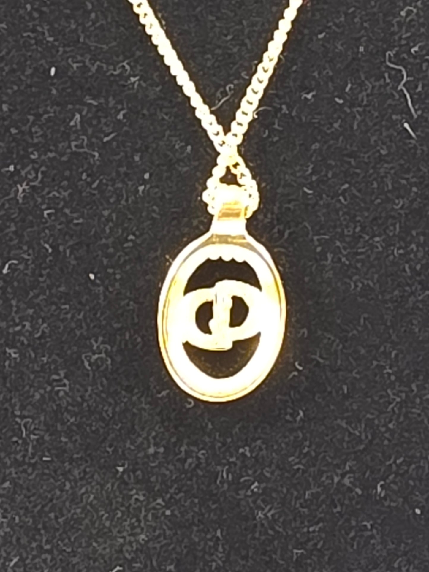 Vintage Christian Dior CD Logo Oval Pendant Necklace - Gold Tone