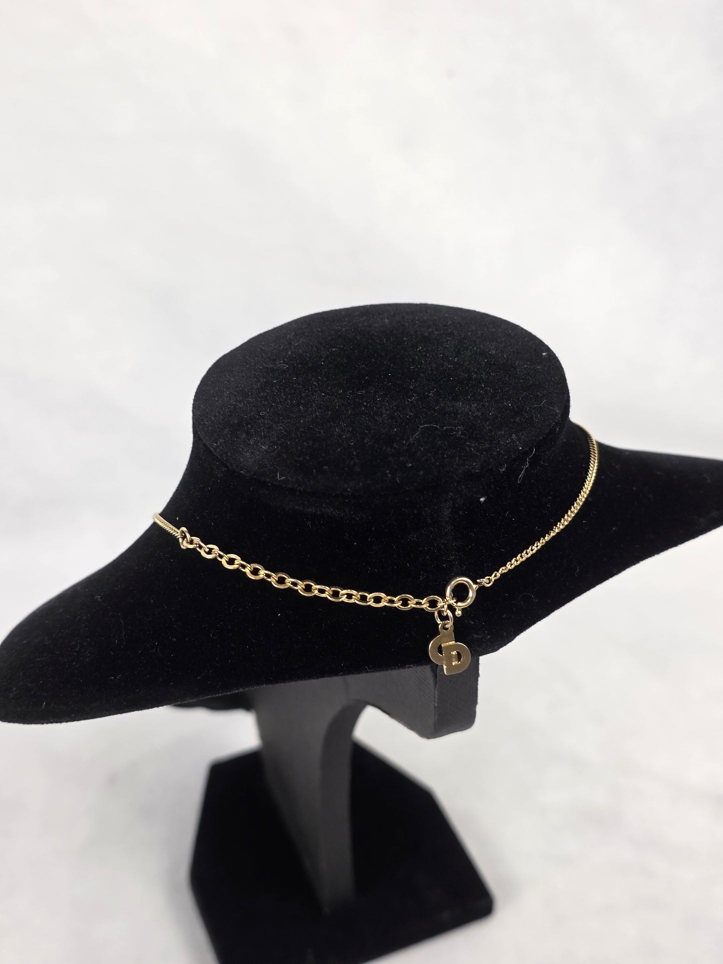 Vintage Christian Dior CD Logo Oval Pendant Necklace - Gold Tone