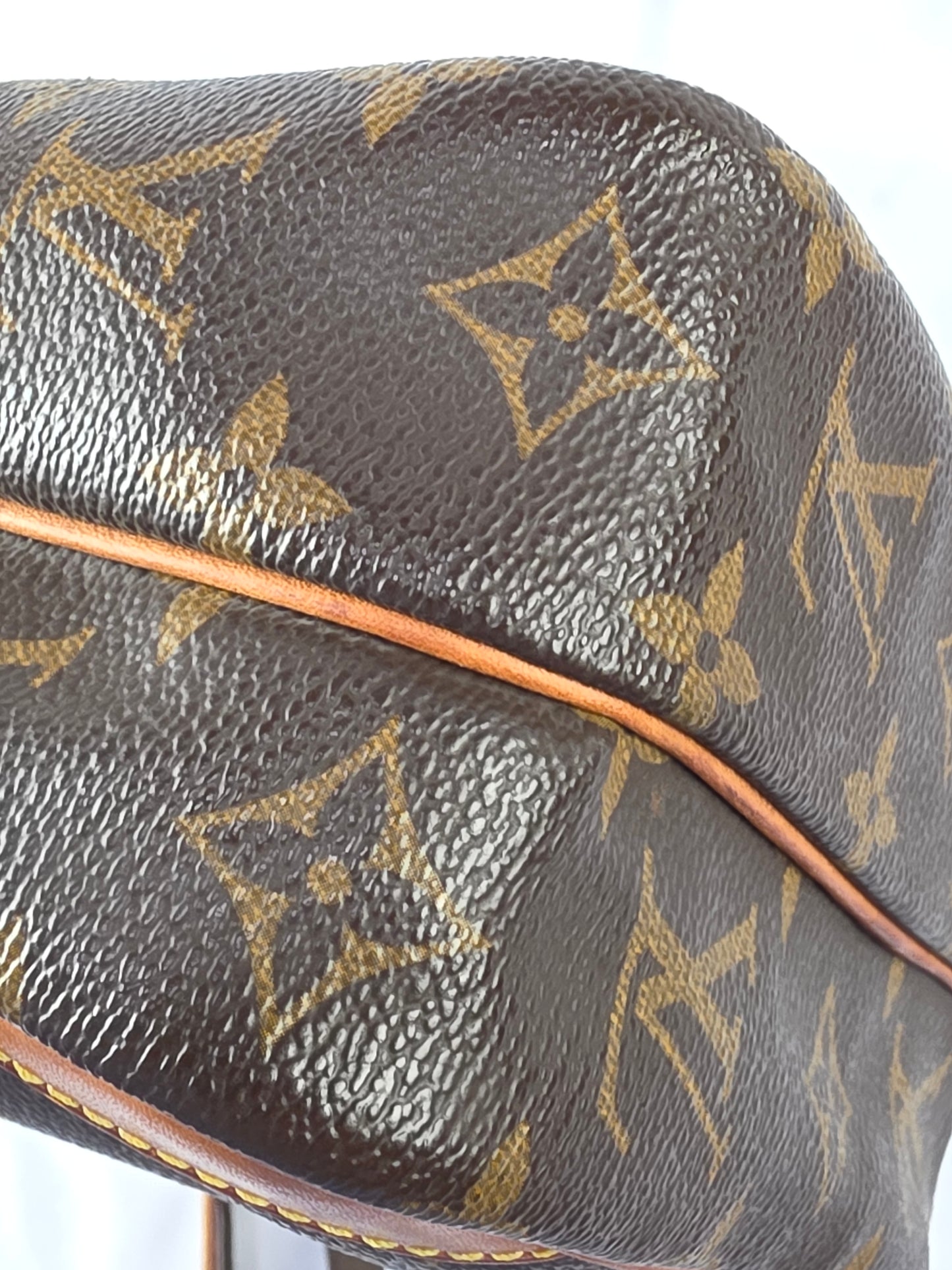 Louis Vuitton Monogram Amazone Crossbody Bag, TH0020