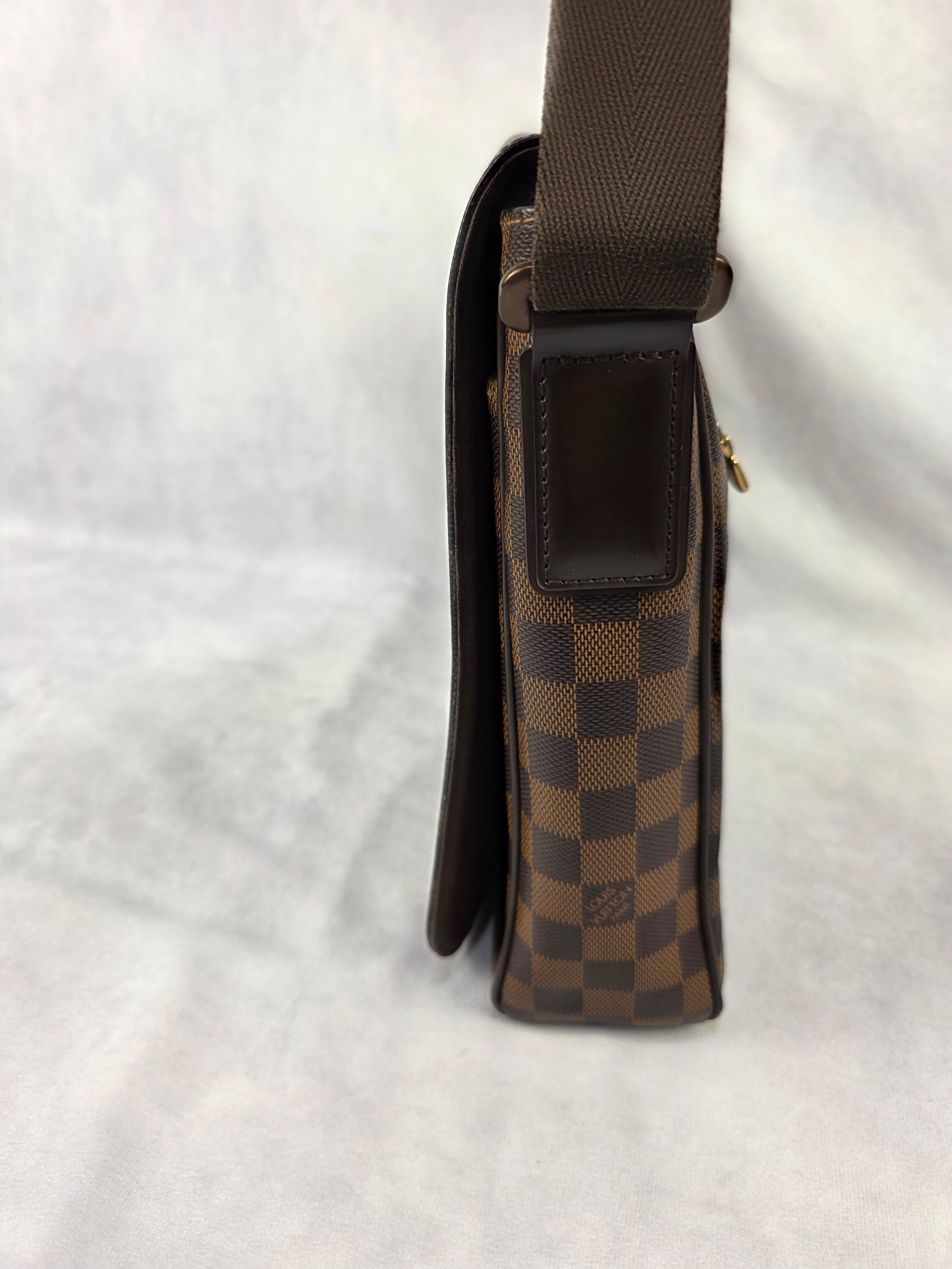 Louis Vuitton Damier Ebene District MM Messenger Crossbody Bag