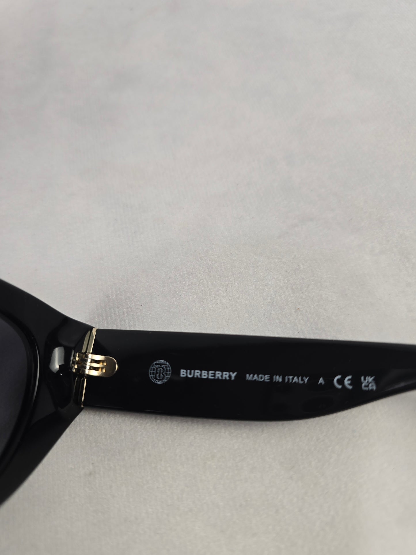Burberry Meadow Sunglasses Black