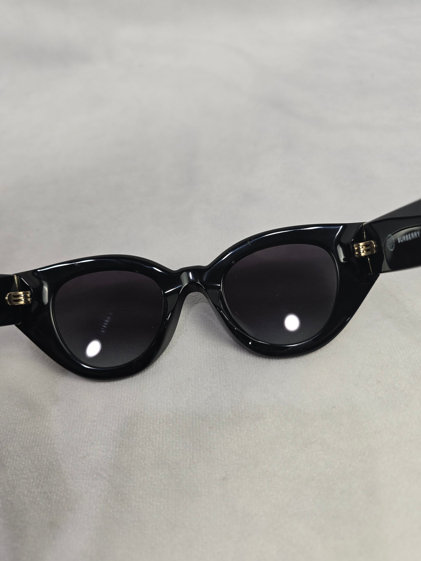Burberry Meadow Sunglasses Black