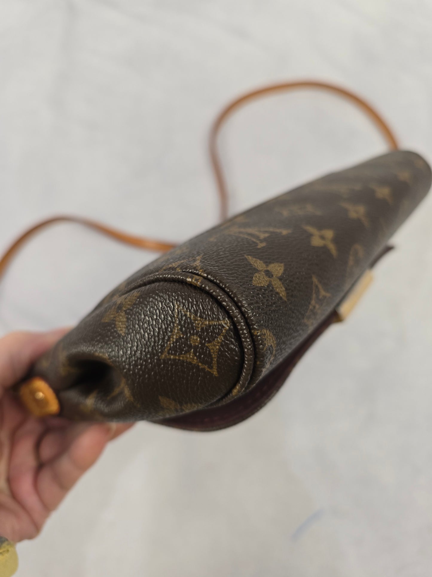 Louis Vuitton Monogram Favorite Shoulder Bag