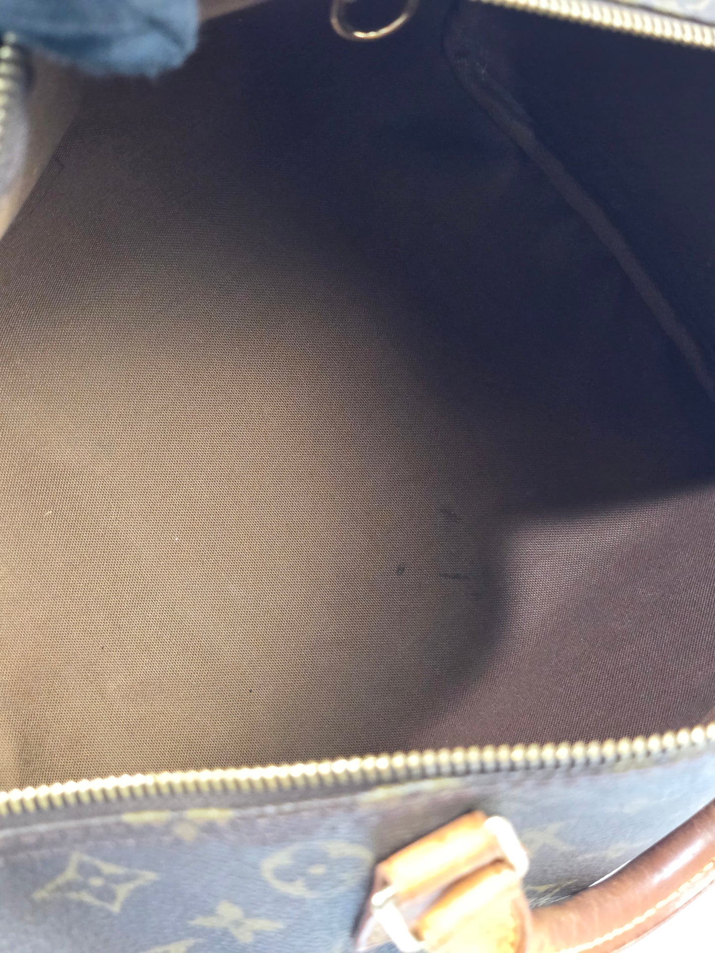 Louis Vuitton Vintage Monogram Canvas Speedy 30, TH1010