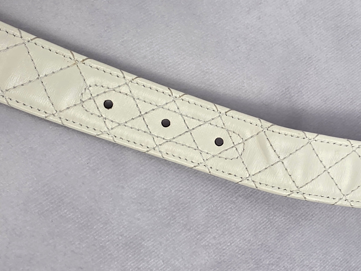 Gucci White Quilted Leather Interlocking G Horsebit Belt with Gold-Tone Hardware, 85cm/34"