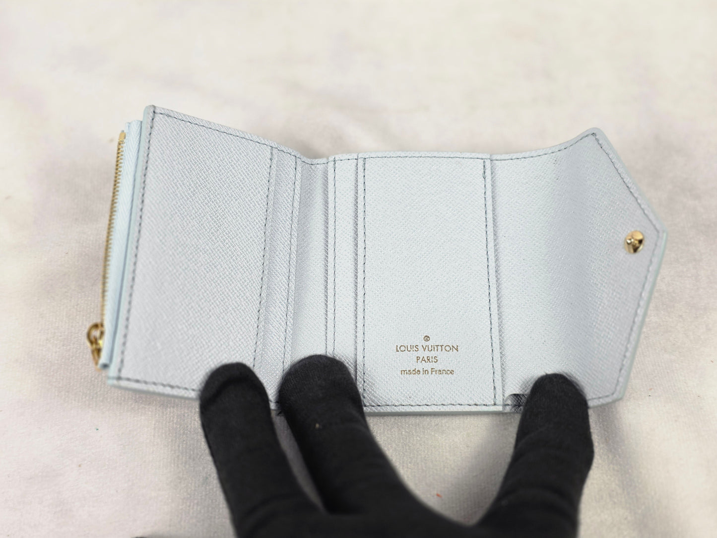 Louis Vuitton Damier Azur Canvas Zoé Wallet in Bleuet Light Blue