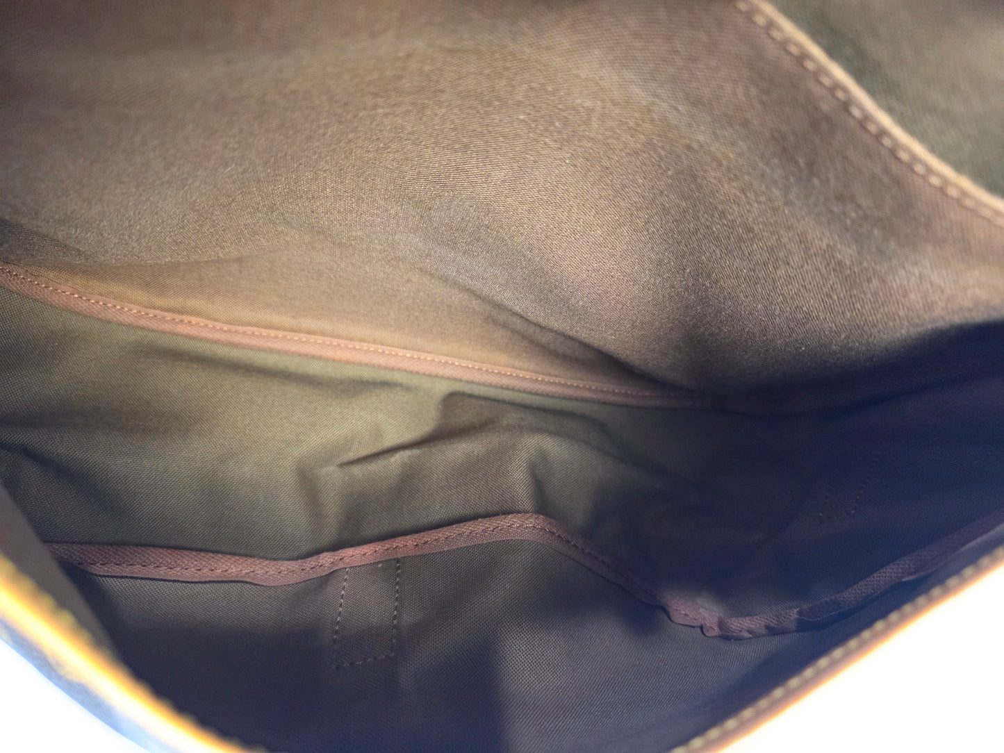 Louis Vuitton Monogram Saumur 35 Crossbody Messenger Bag, AR0935