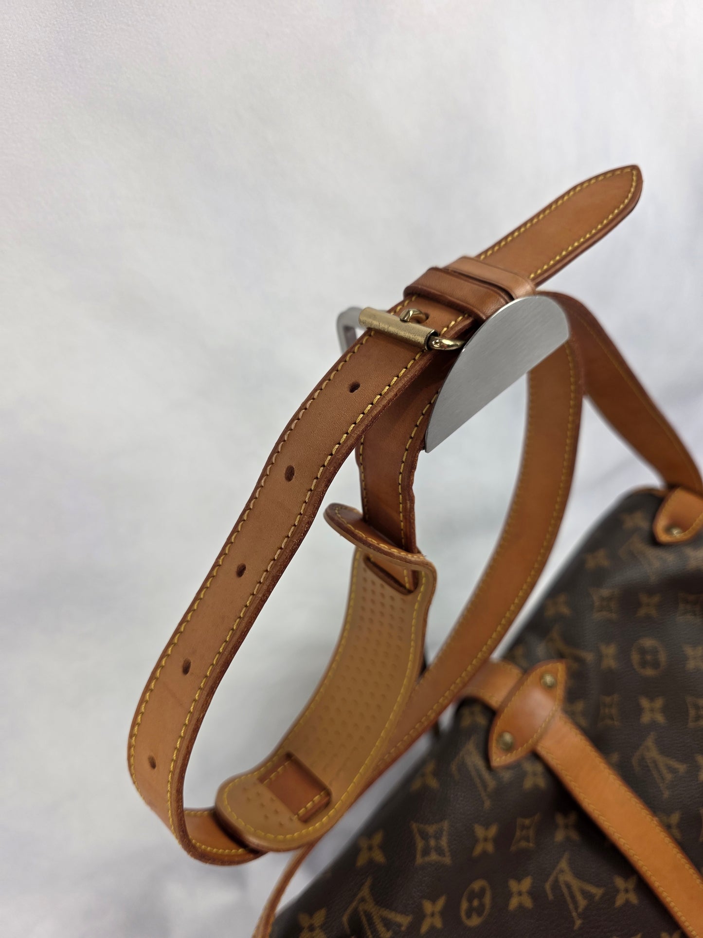 Louis Vuitton Monogram Saumur 35 Crossbody Messenger Bag, AR0935