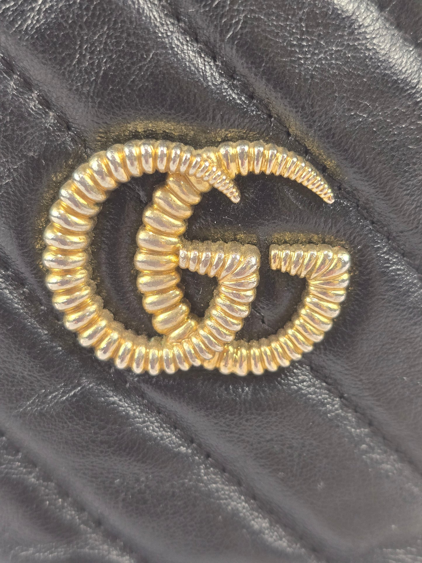 Gucci GG Marmont Mini Matelasse Bucket Bag