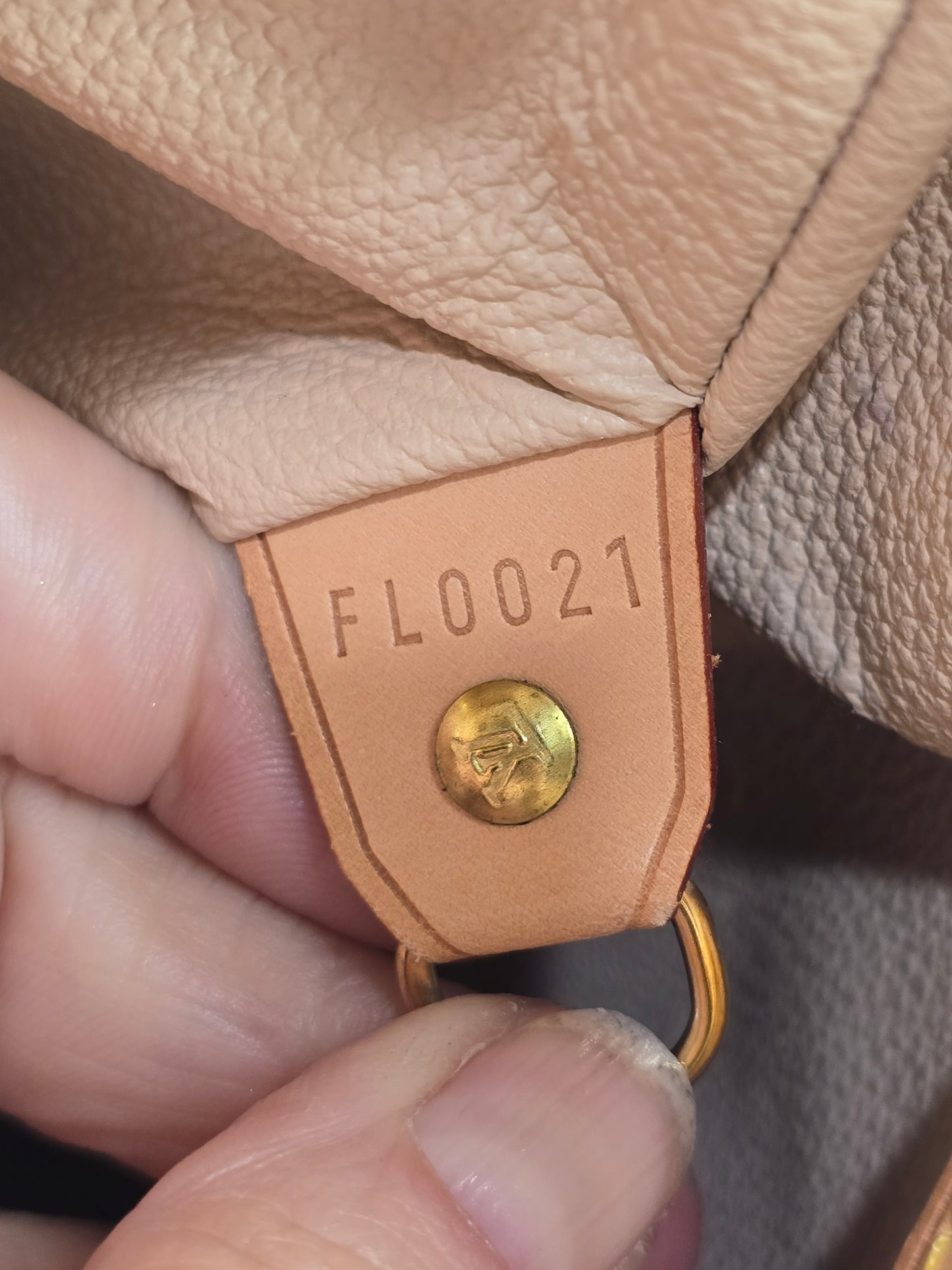 Louis Vuitton Vintage Monogram GM Bucket Bag with Matching Pouch
