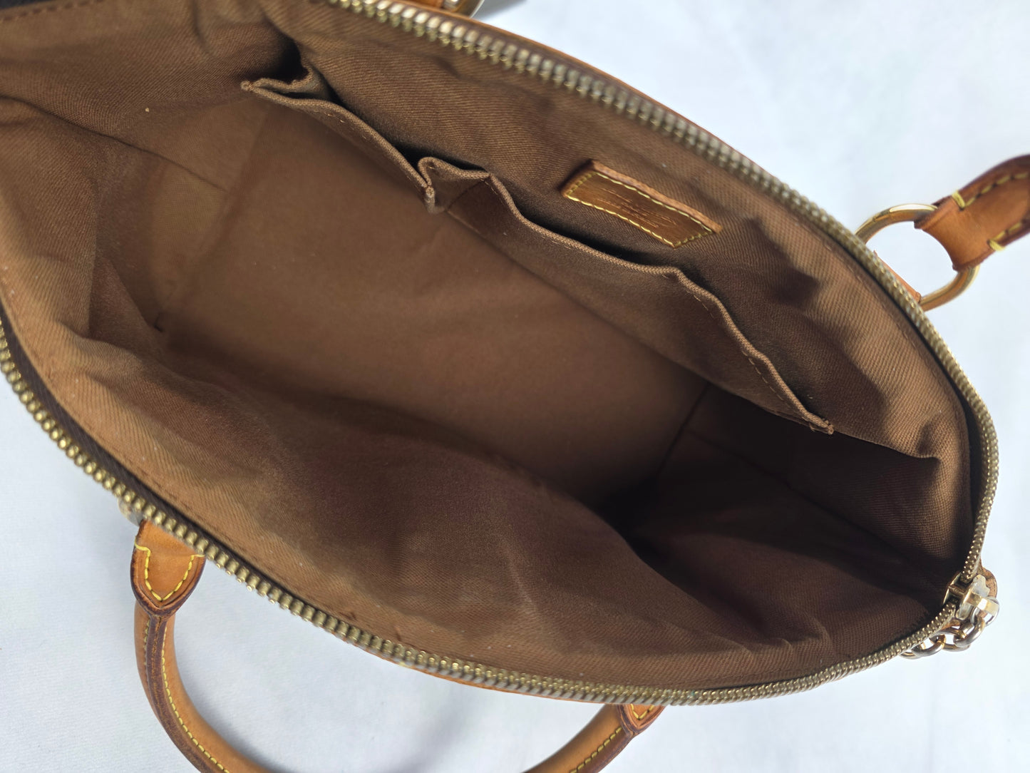 Louis Vuitton Monogram Canvas Tivoli PM Handbag, AR4130