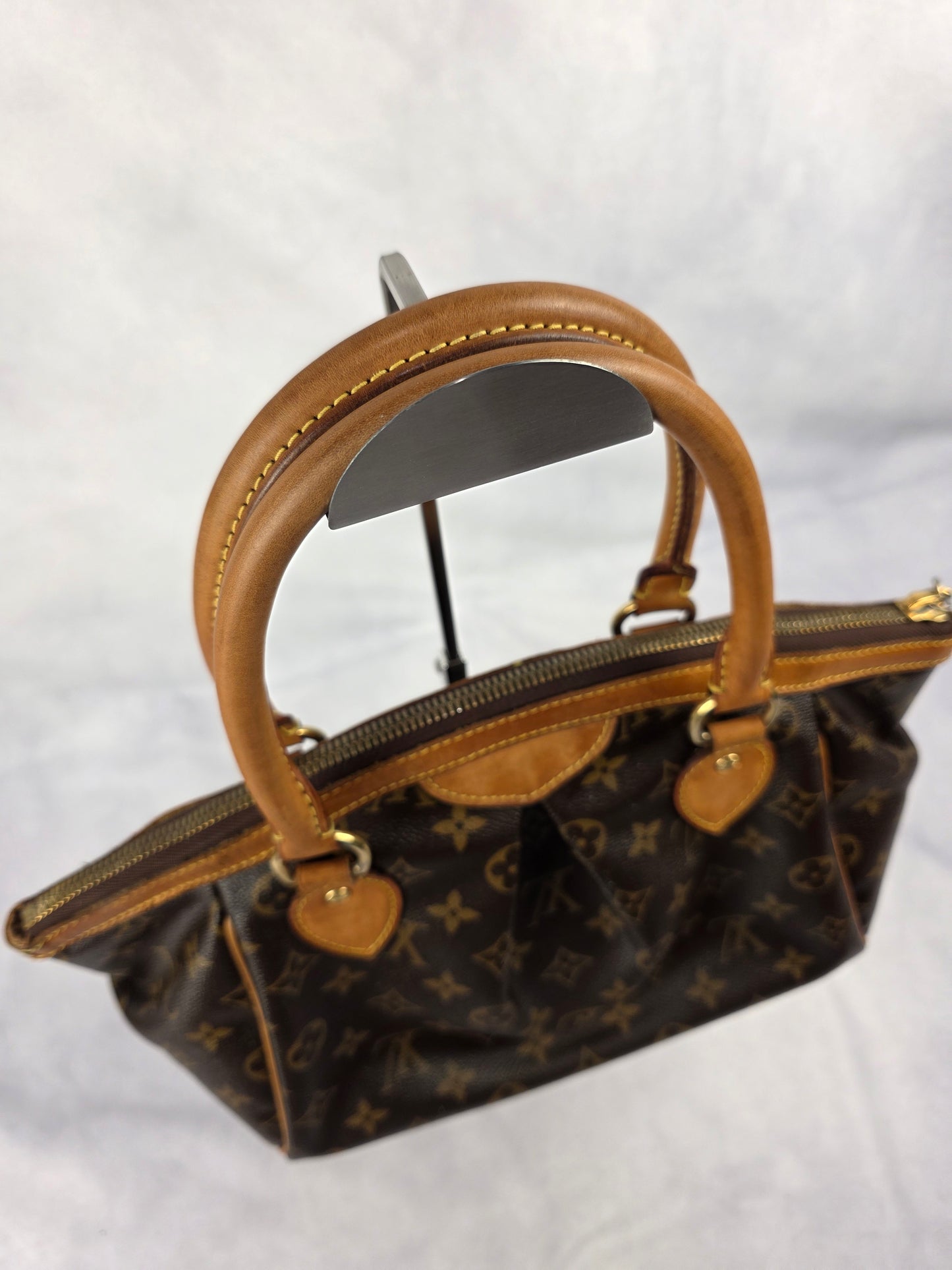Louis Vuitton Monogram Canvas Tivoli PM Handbag, AR4130