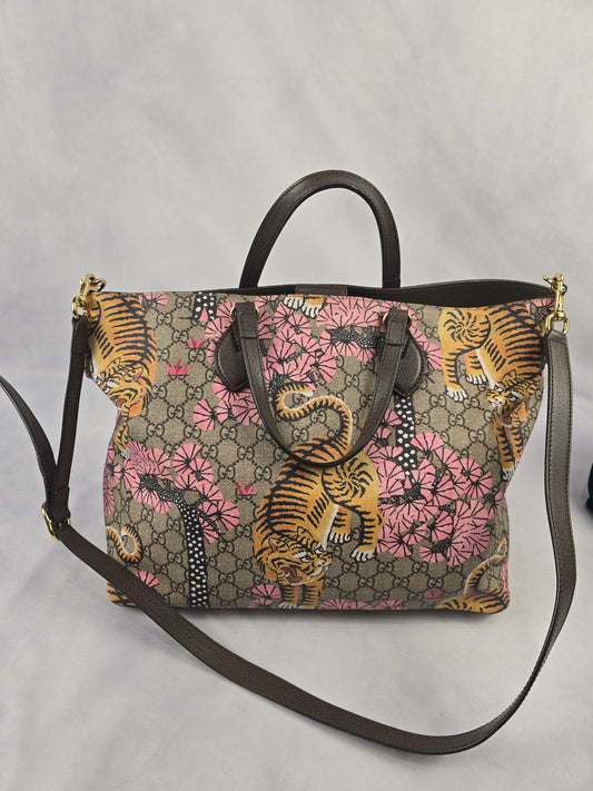 Gucci Soft GG Supreme Bengal Tote in Beige/Pink