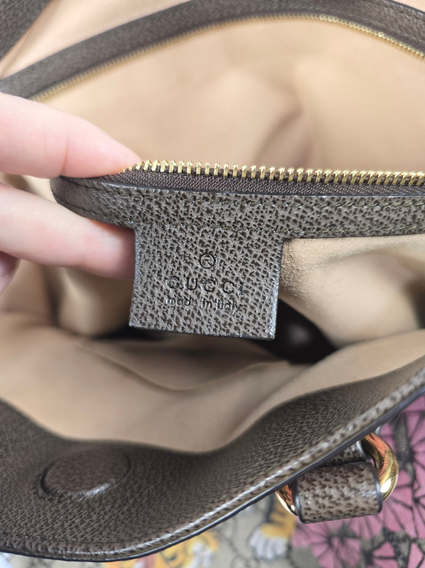 Gucci Soft GG Supreme Bengal Tote in Beige/Pink