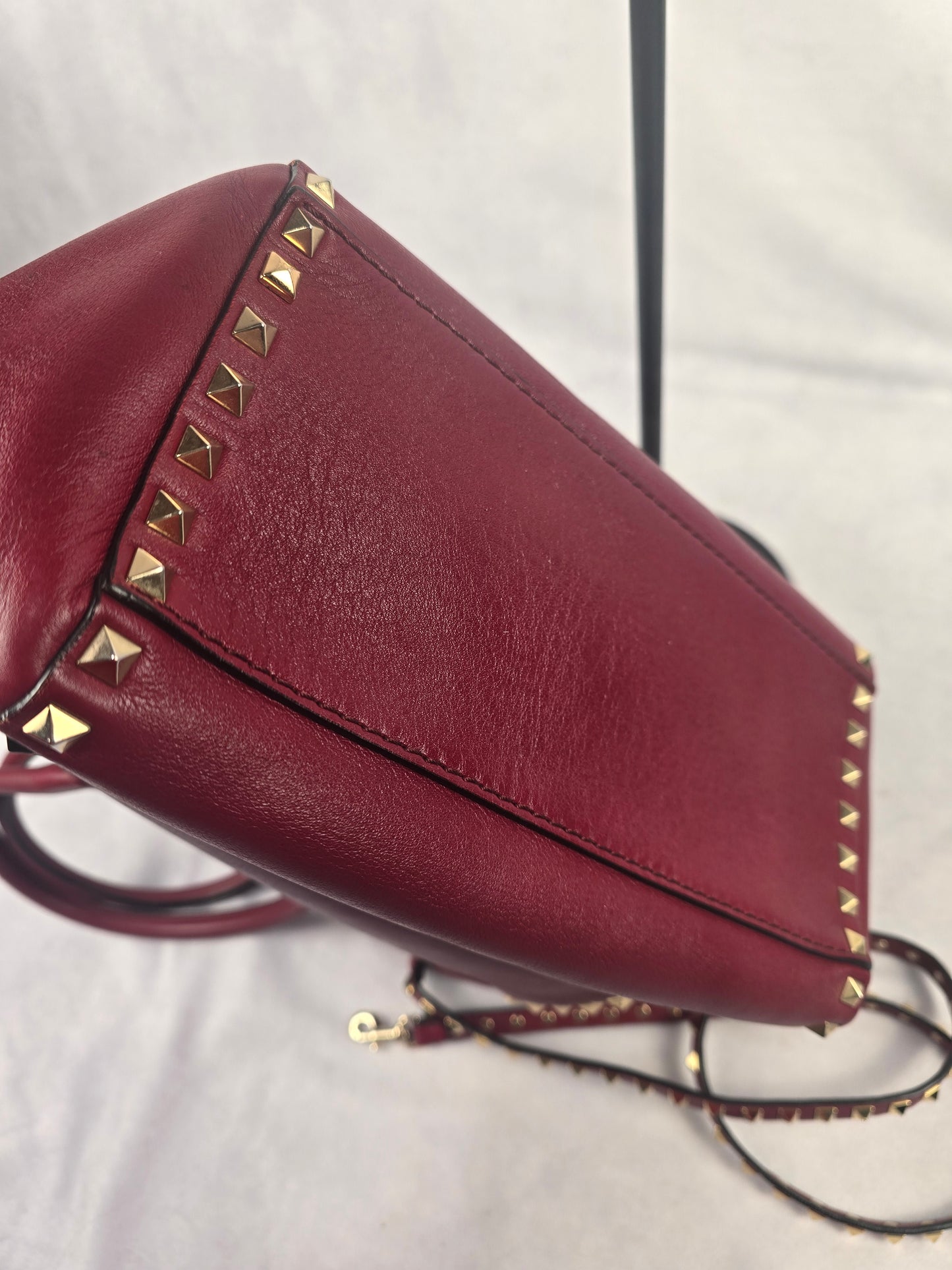 Valentino Garavani Leather Rockstud Two Way Bag in Dark Red