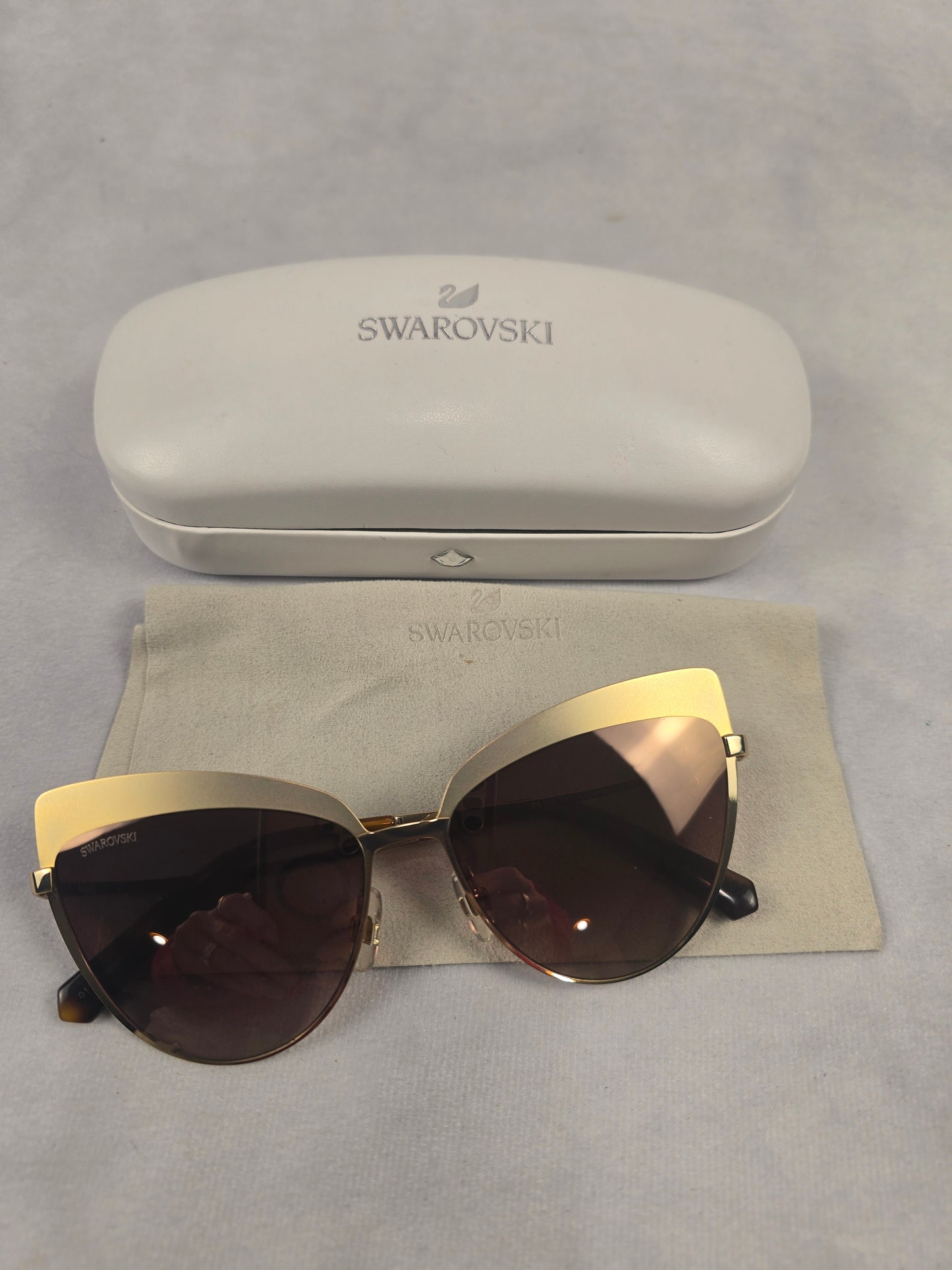 Swarovski (SK220) Cat-eye Sunglasses
