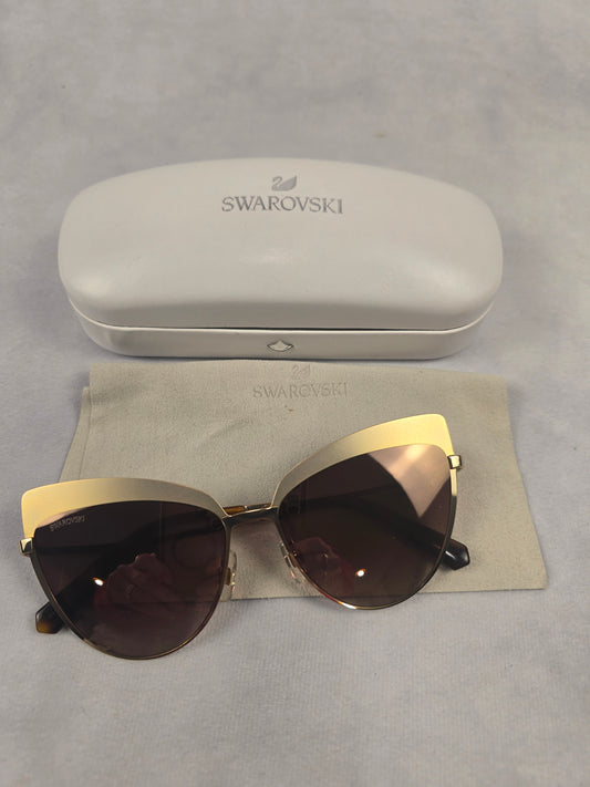Swarovski (SK220) Cat-eye Sunglasses
