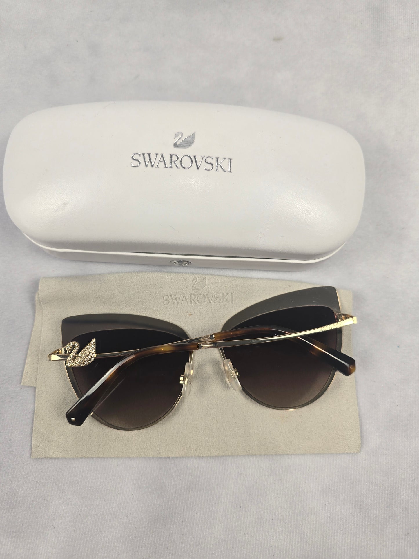 Swarovski (SK220) Cat-eye Sunglasses