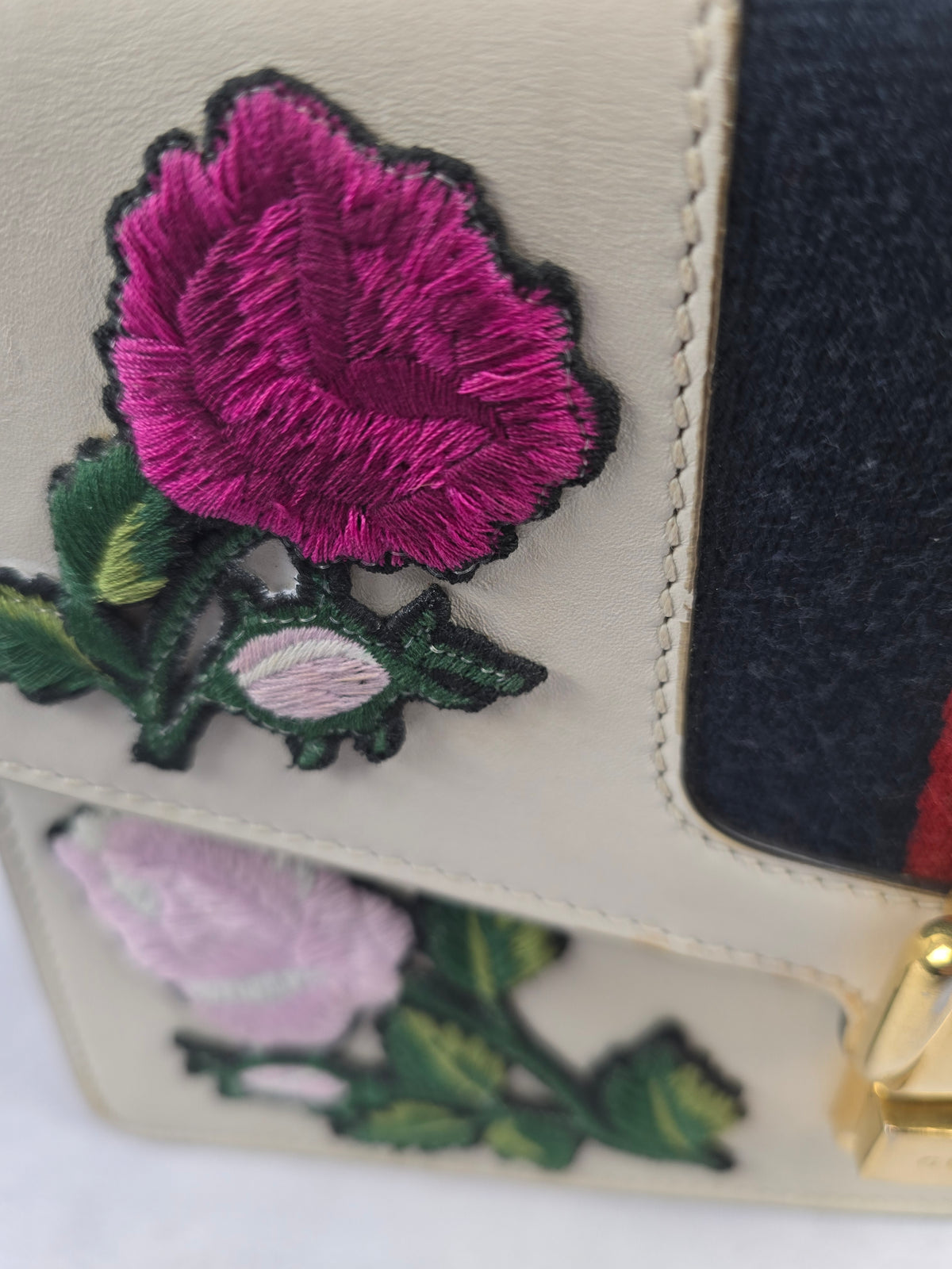 Gucci Medium Sylvie Embroidered White Leather Shoulder Bag