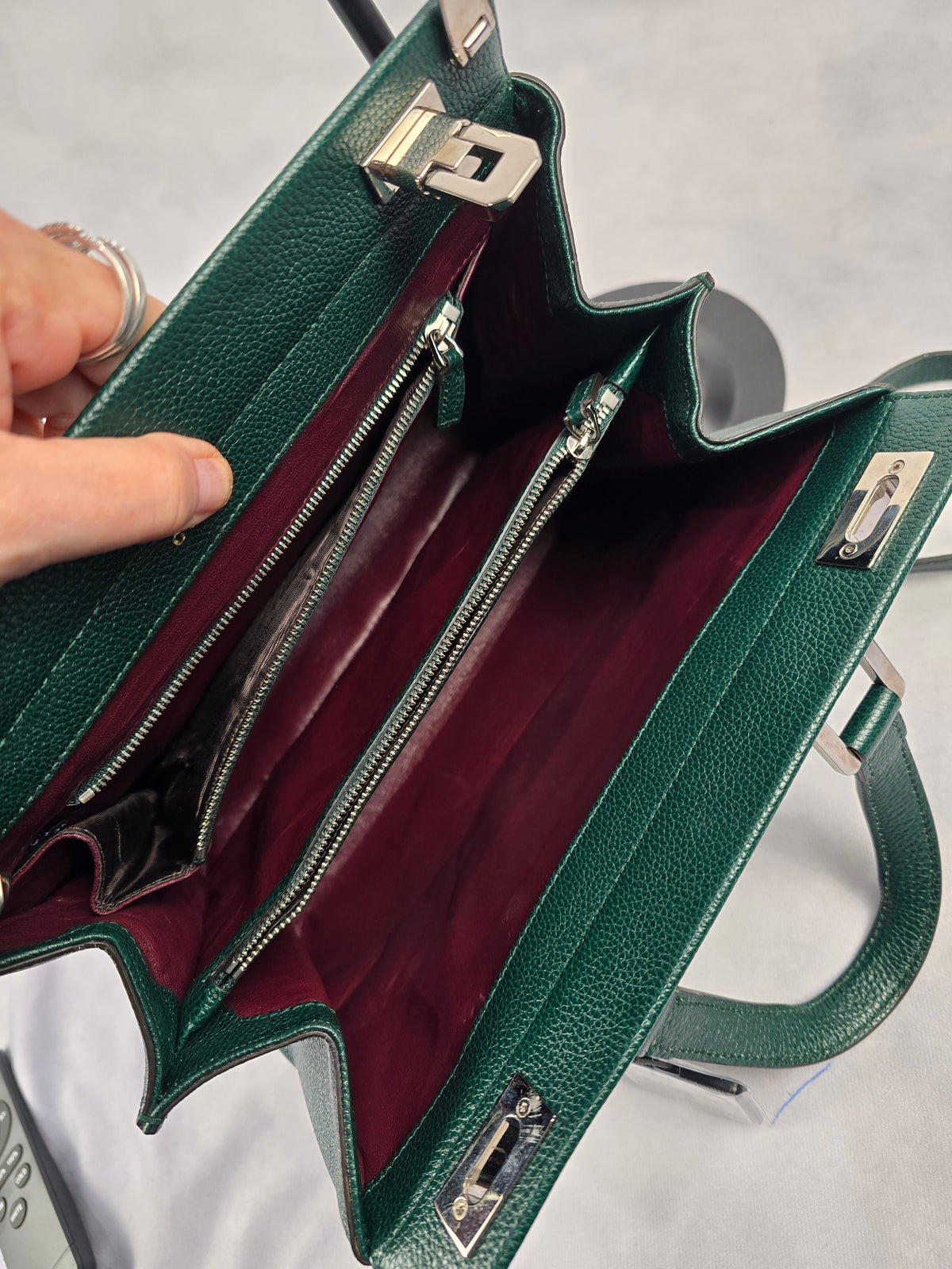 Gucci Grained Calfskin Small Zumi Two-Way Bag in Vintage Green