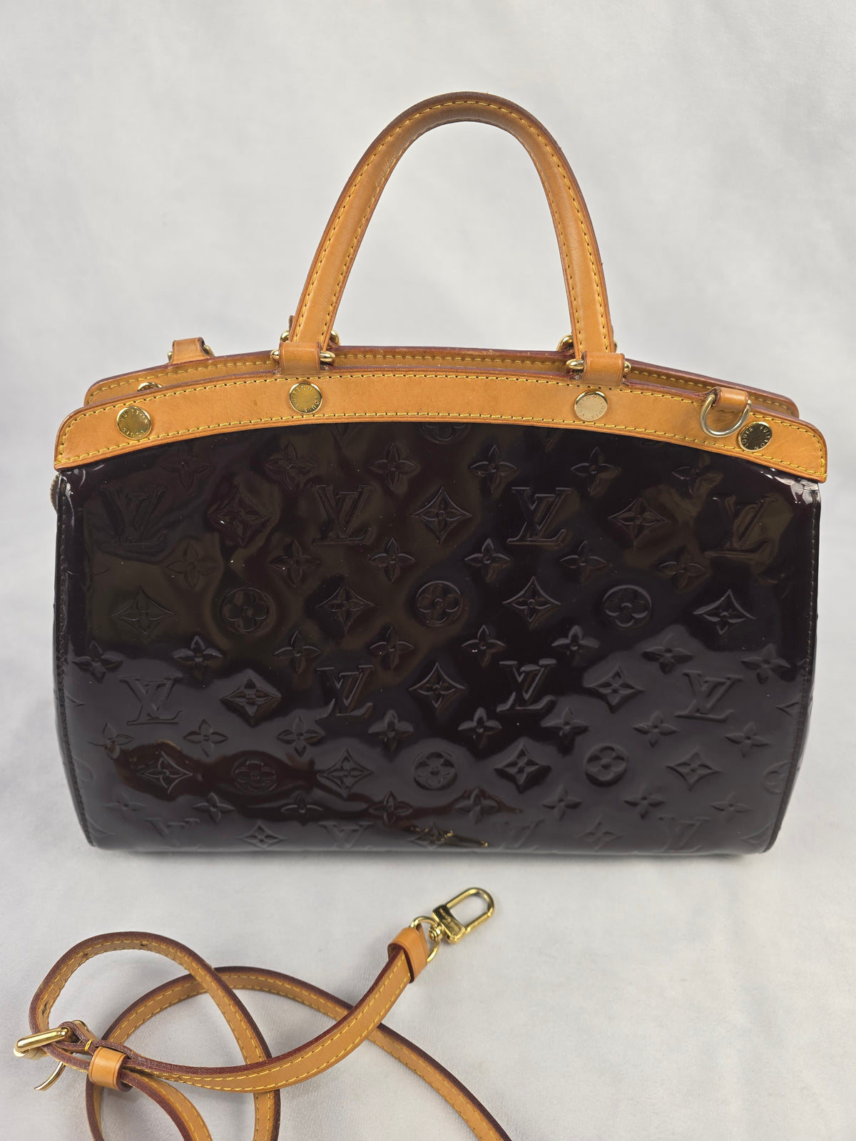Louis Vuitton Monogram Vernis Brea MM Amarante